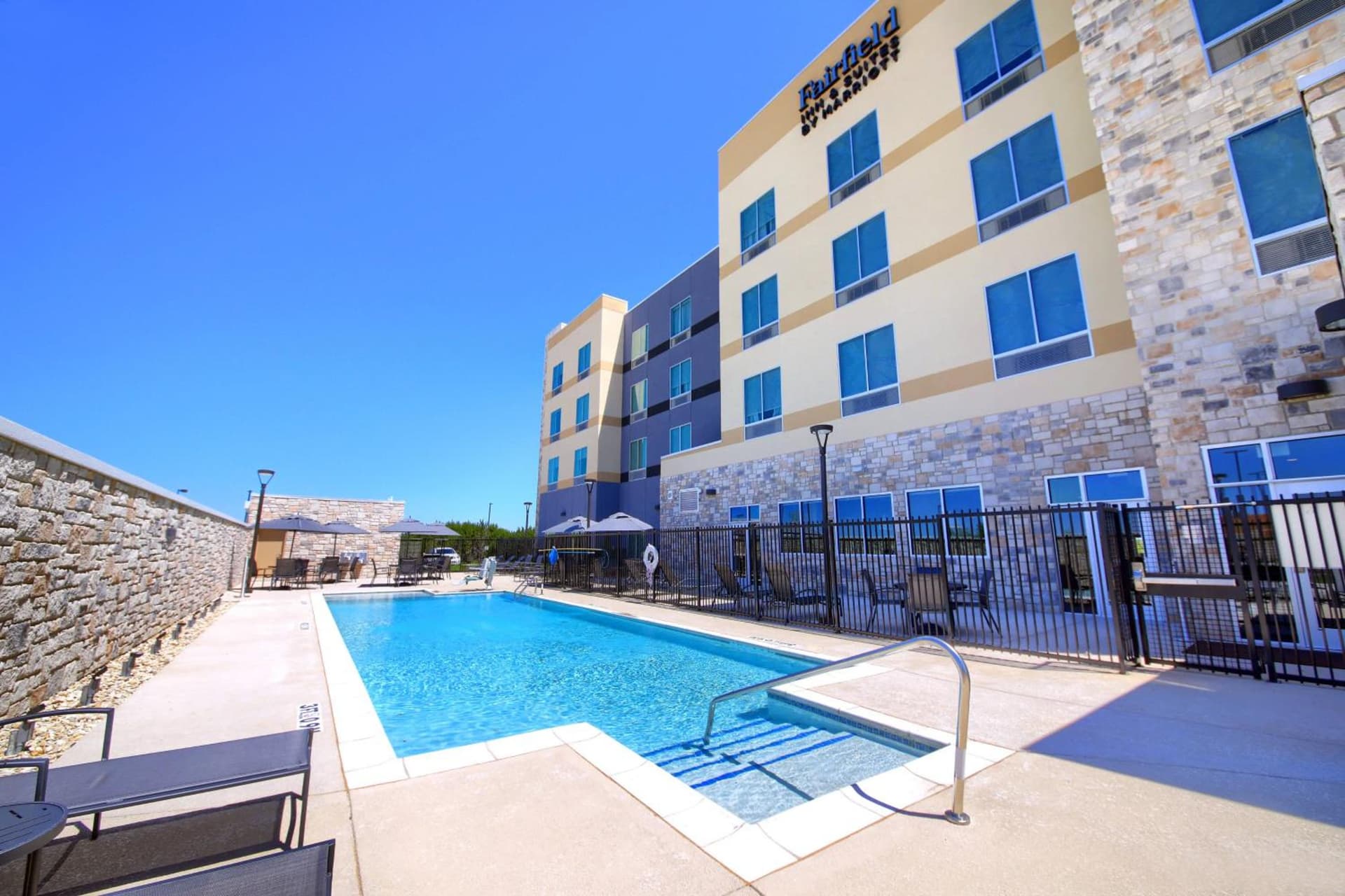 Fairfield Inn & Suites by Marriott Dallas Cedar Hill gallery photo in Cedar Hill, TX — image 26
