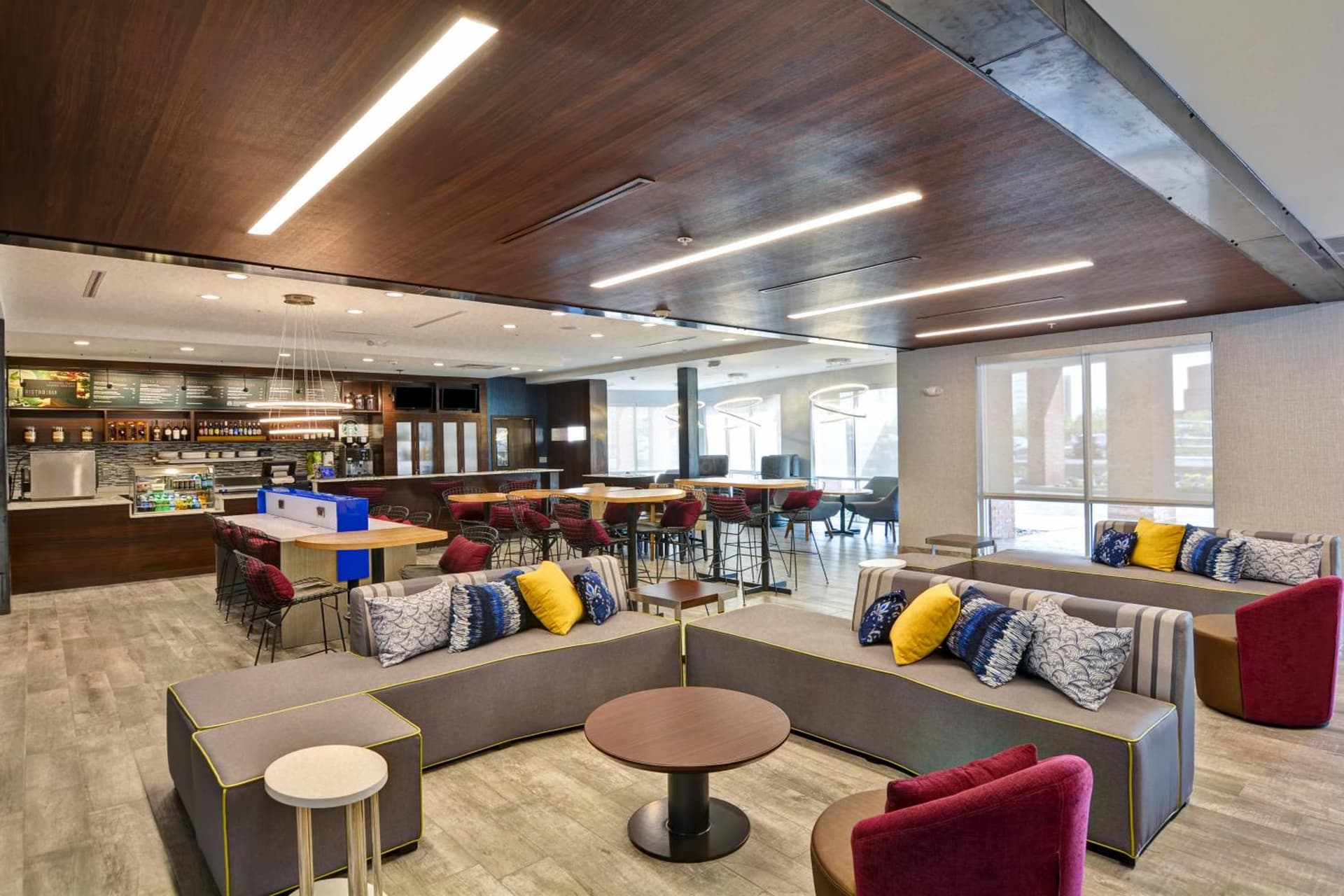 Courtyard by Marriott Long Island Islip/Courthouse Complex gallery photo in Central Islip, NY — image 37