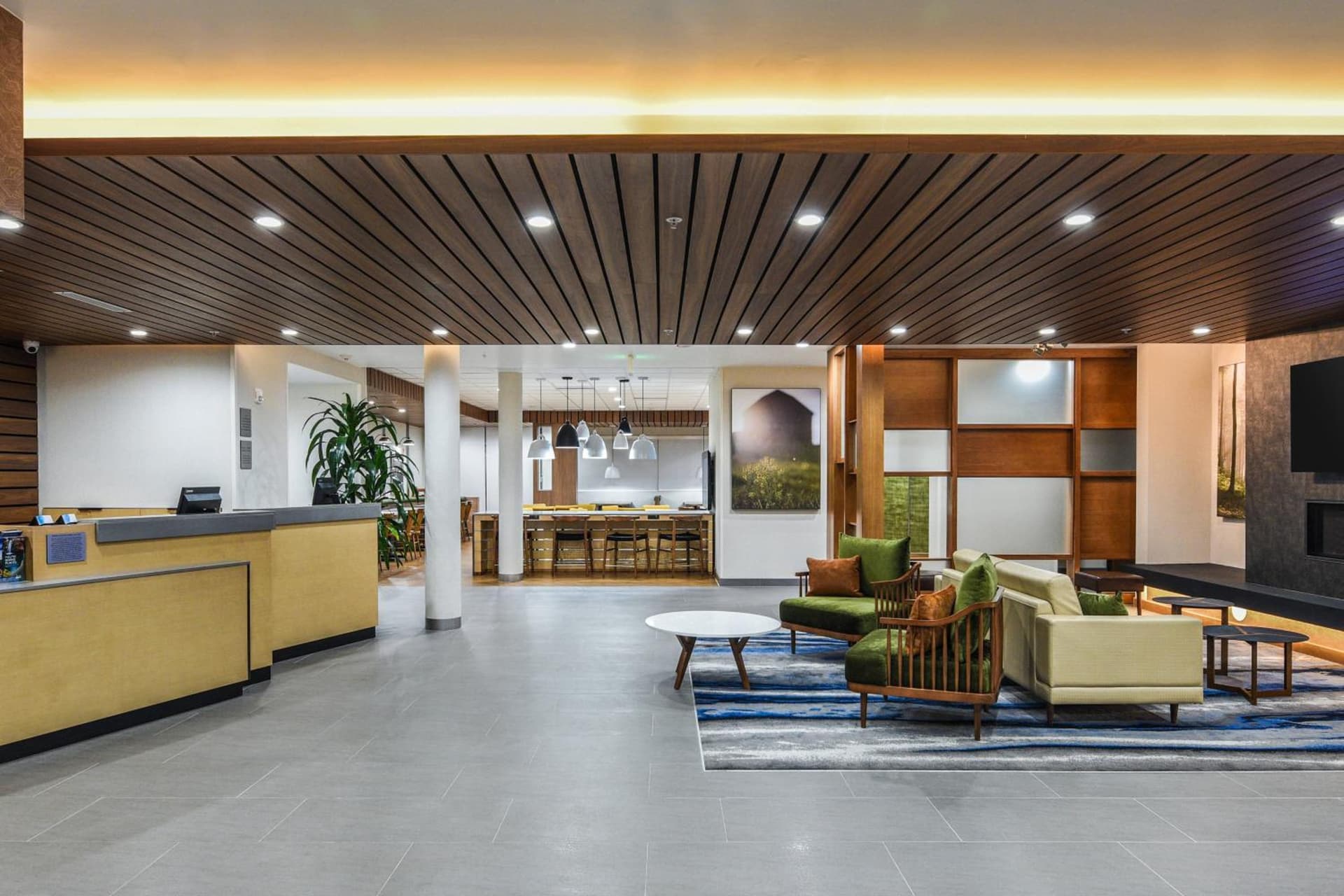 Fairfield Inn & Suites Ontario Rancho Cucamonga interior in Rancho Cucamonga, CA — gallery photo 2