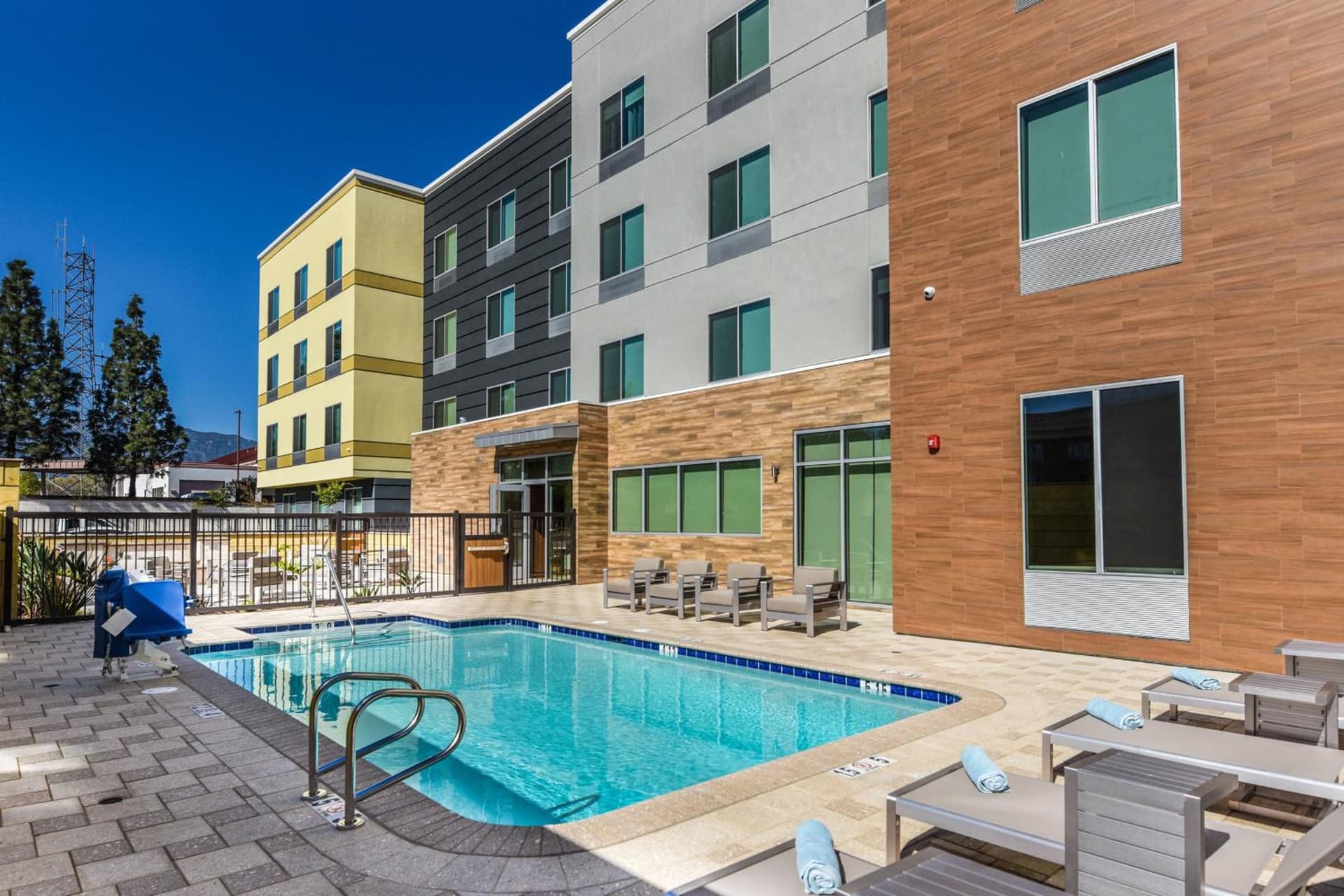 Fairfield Inn & Suites Ontario Rancho Cucamonga gallery photo in Rancho Cucamonga, CA — image 8