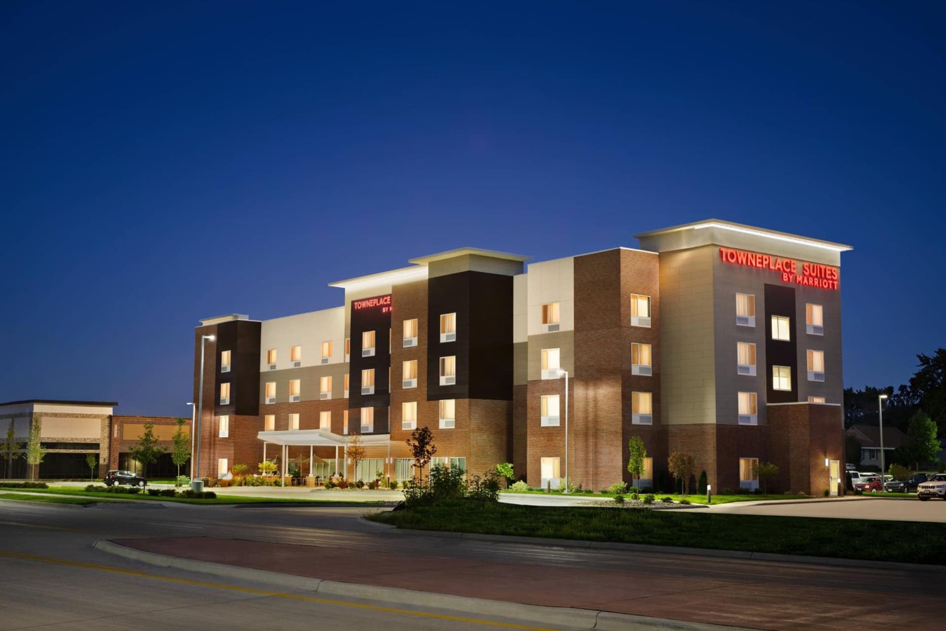 TownePlace Suites Cedar Rapids Marion interior in Marion, IA — gallery photo 2