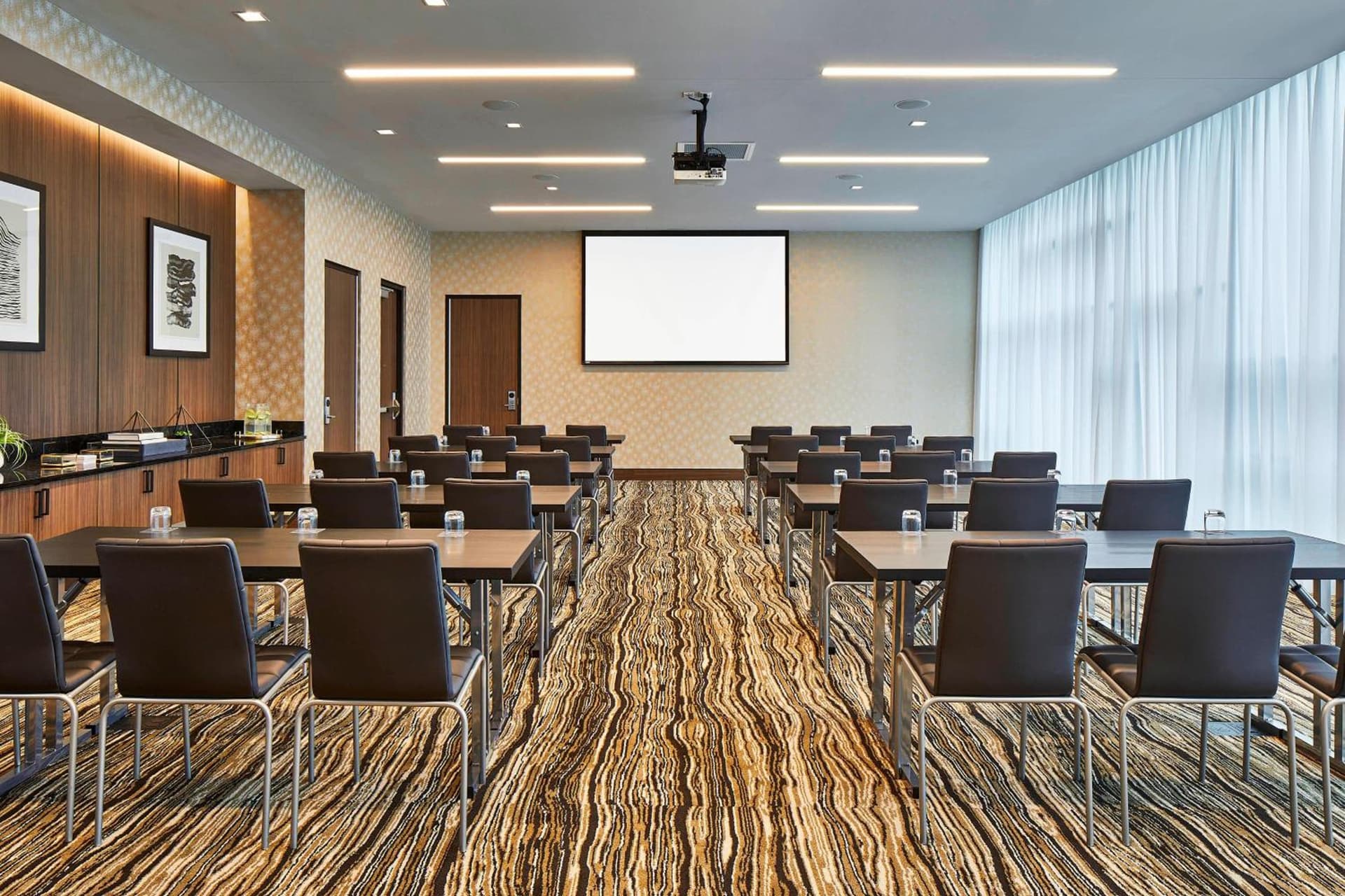 AC Hotel by Marriott Cleveland Beachwood gallery photo in Beachwood, OH — image 31