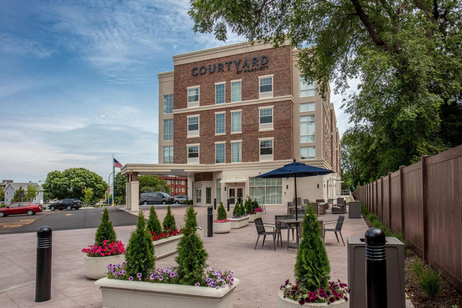 Courtyard Rochester Downtown featured exterior or lobby in Rochester, NY — similar hotel