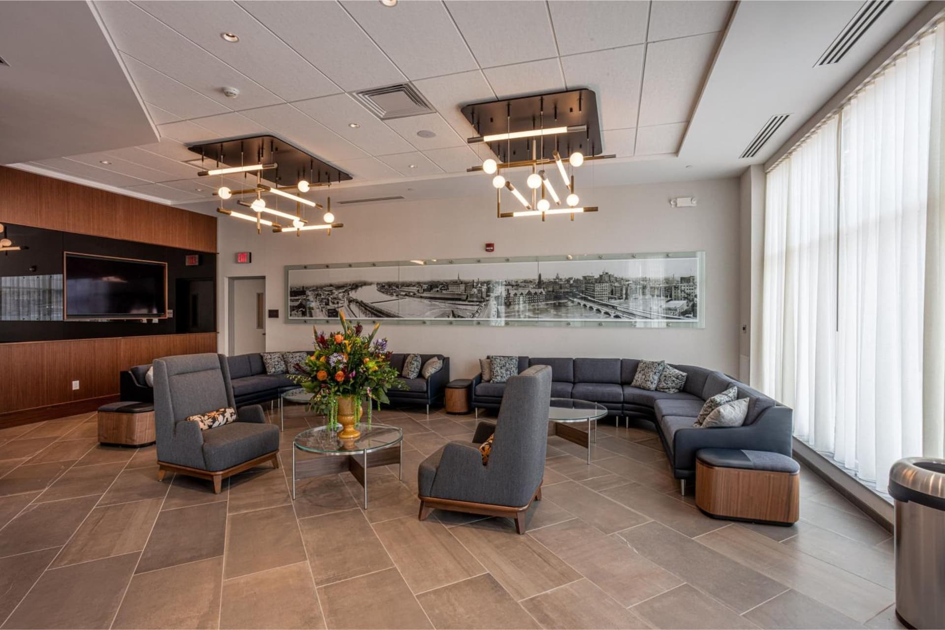 Courtyard Rochester Downtown property views in Rochester, NY — gallery photo 3