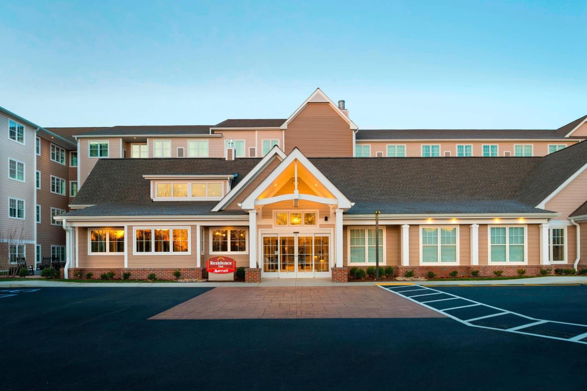 Residence Inn by Marriott Orangeburg interior in Orangeburg, NY — gallery photo 2