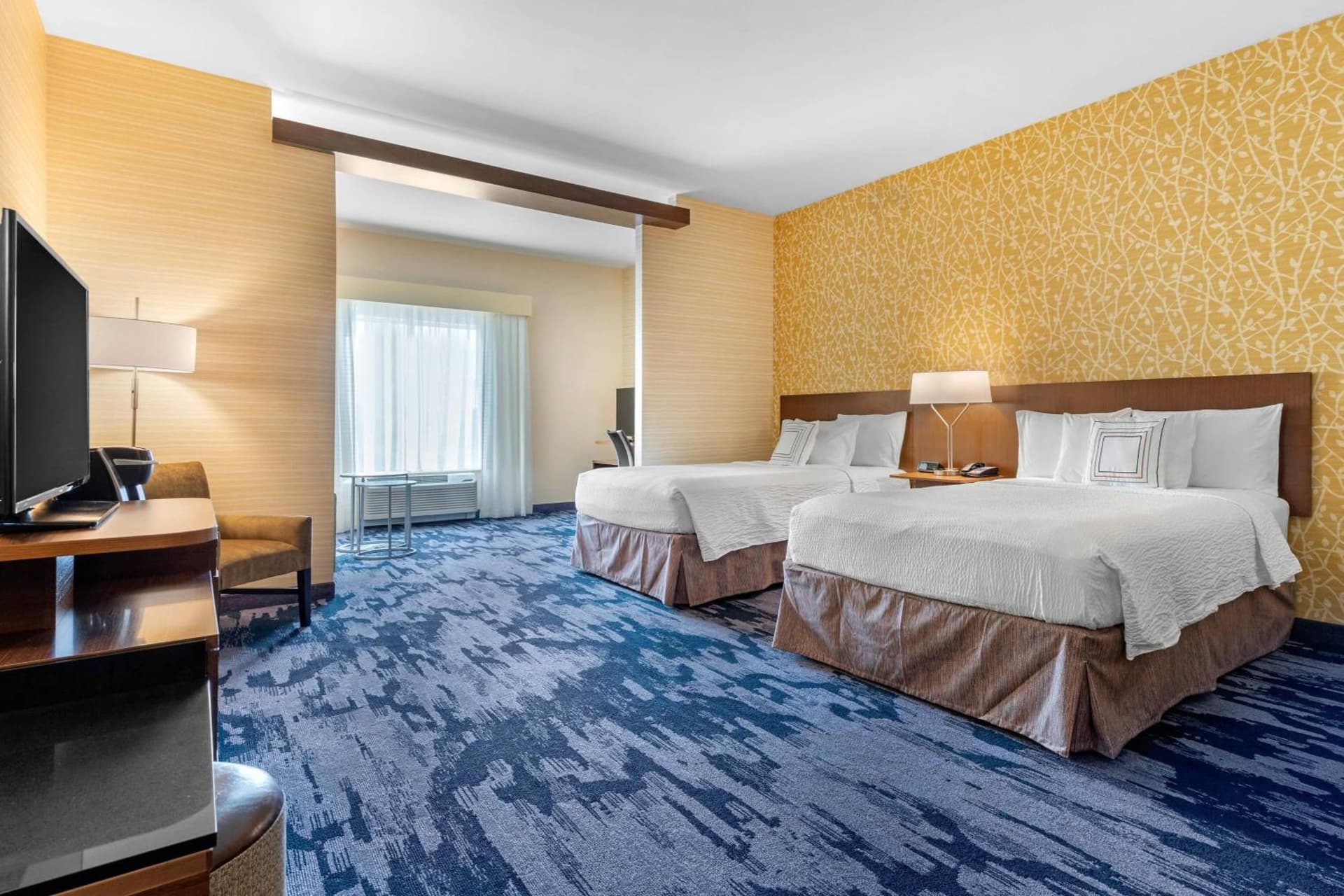 Fairfield Inn & Suites by Marriott Mebane interior in Mebane, NC — gallery photo 2
