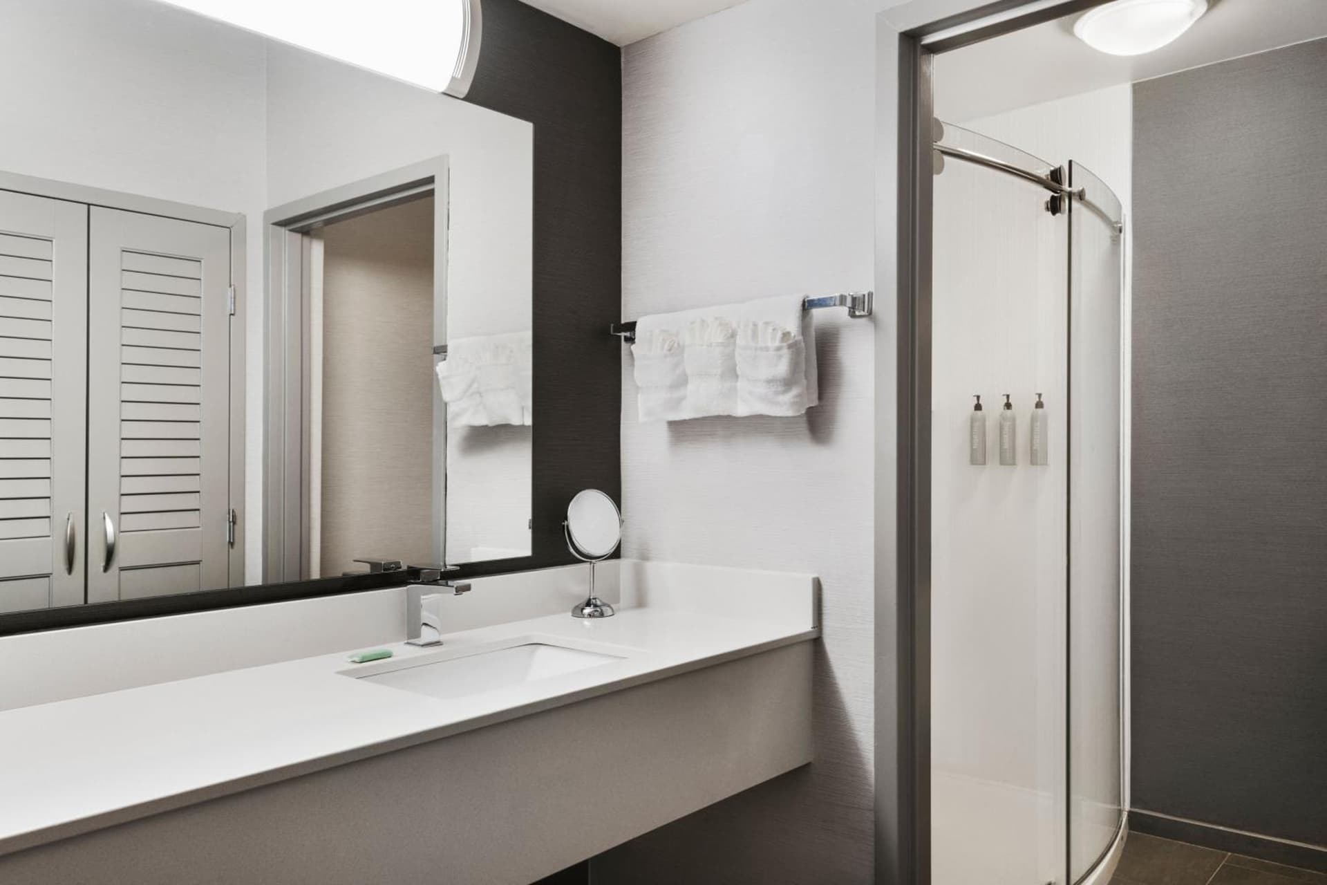 Courtyard by Marriott Burlington gallery photo in Burlington, NC — image 20