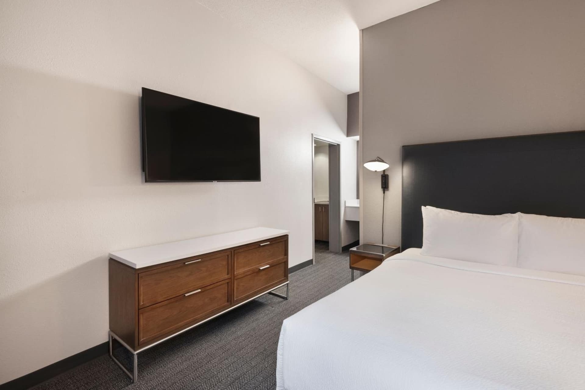 Courtyard by Marriott Burlington gallery photo in Burlington, NC — image 15