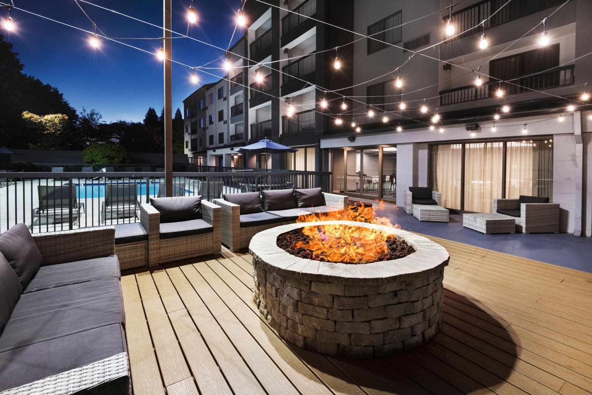 Courtyard by Marriott Burlington gallery photo in Burlington, NC — image 16