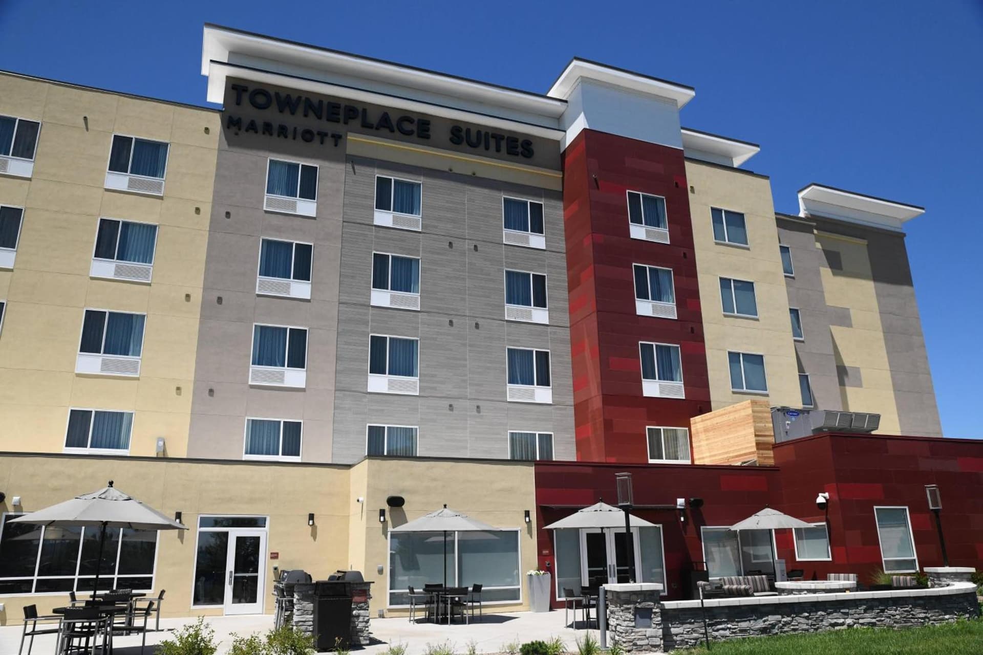 TownePlace Suites Kansas City At Briarcliff interior in Kansas City, MO — gallery photo 2