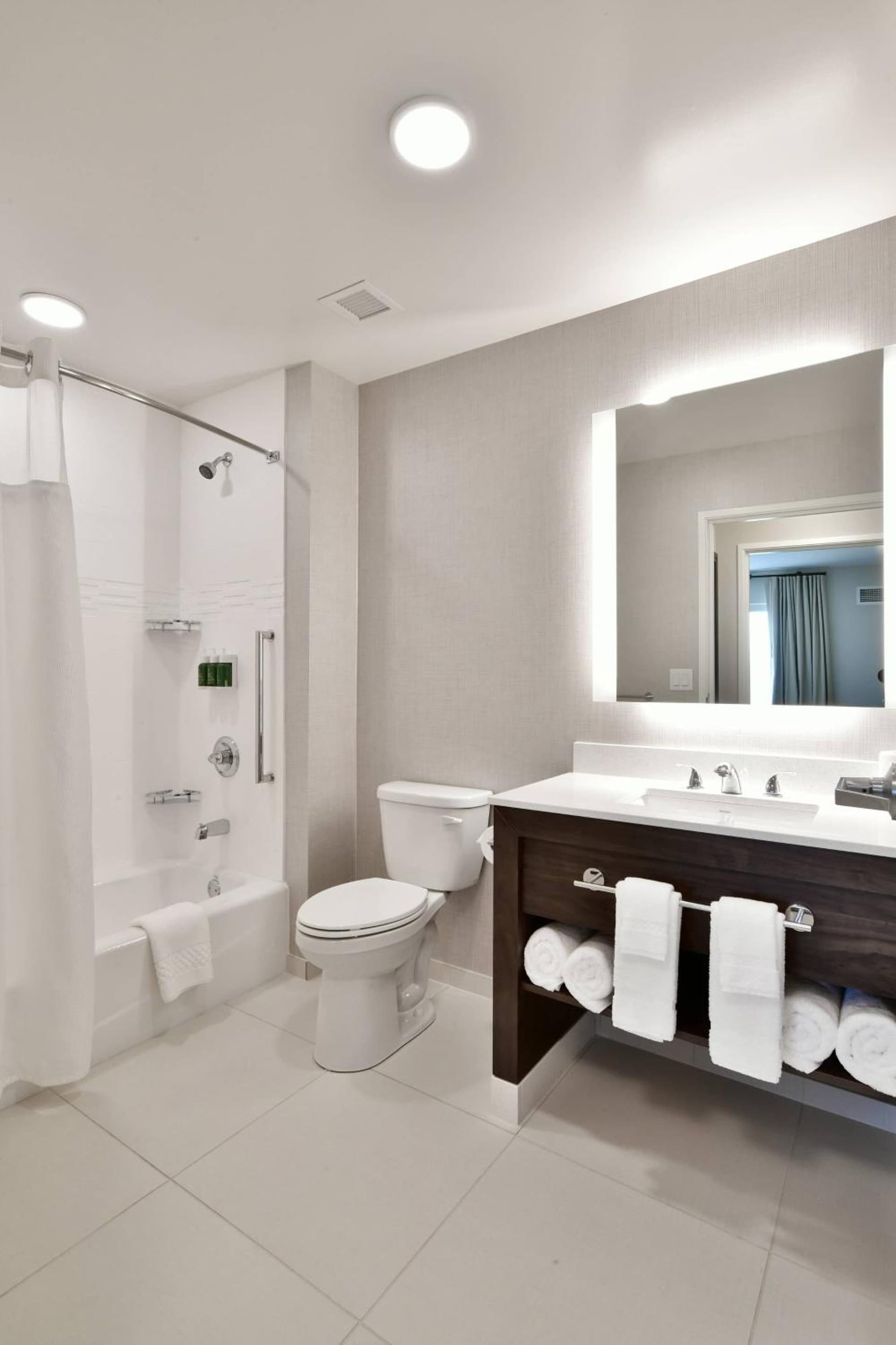 Residence Inn by Marriott Eau Claire gallery photo in Eau Claire, WI — image 44