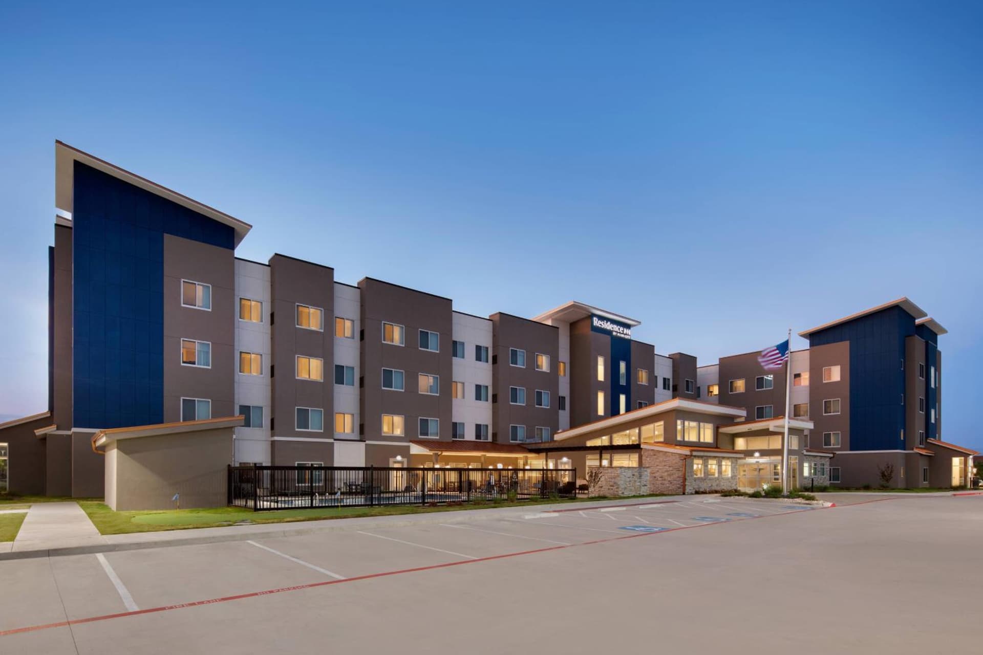 Residence Inn Waco South interior in Waco, TX — gallery photo 2