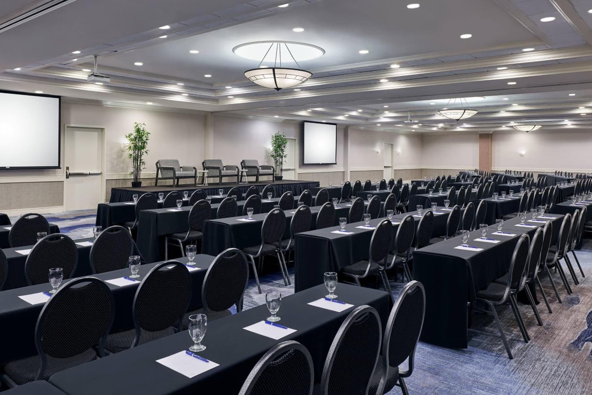 Delta Hotels by Marriott Muskegon Convention Center gallery photo in Muskegon, MI — image 51