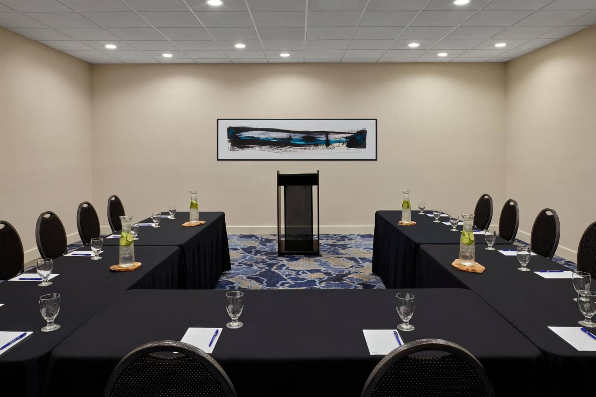 Delta Hotels by Marriott Muskegon Convention Center gallery photo in Muskegon, MI — image 48