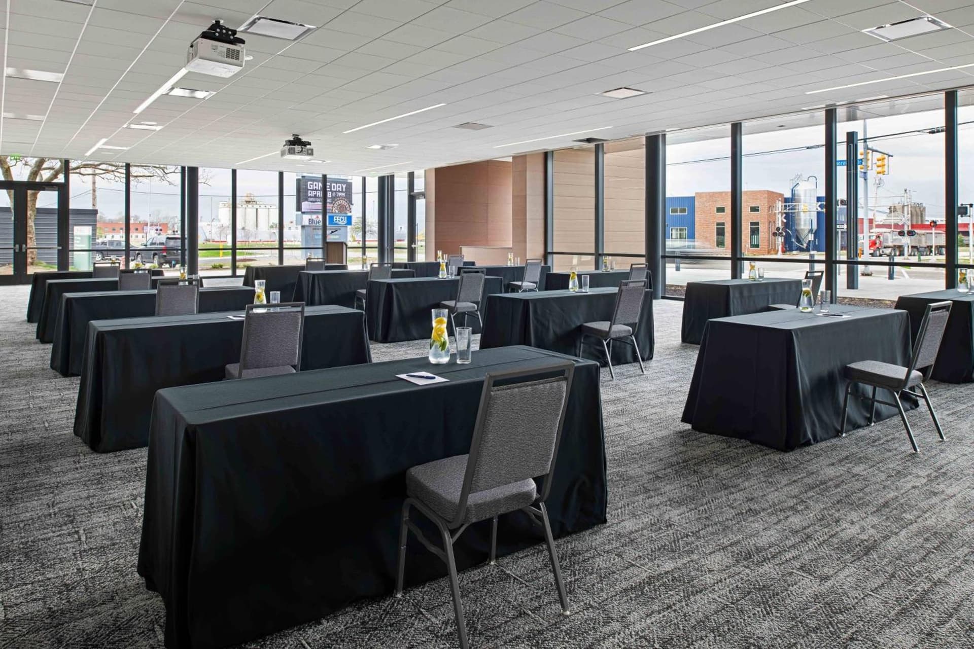 Delta Hotels by Marriott Muskegon Convention Center gallery photo in Muskegon, MI — image 38