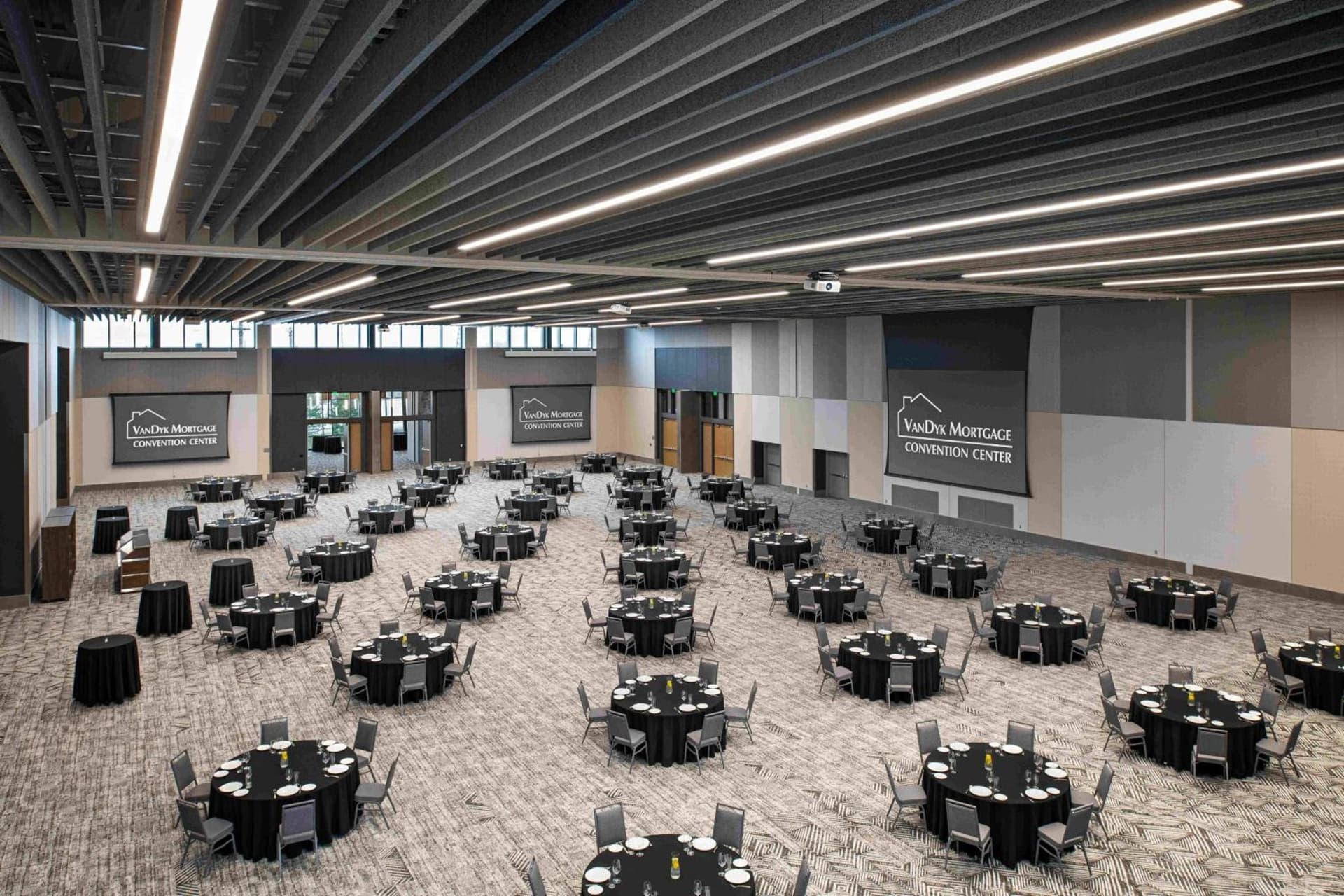 Delta Hotels by Marriott Muskegon Convention Center gallery photo in Muskegon, MI — image 19