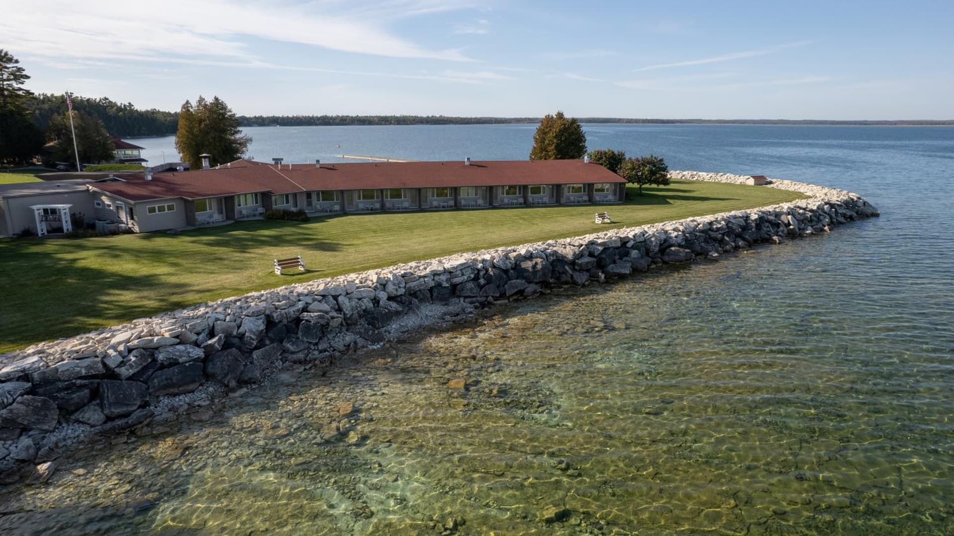 Gordon Lodge featured exterior or lobby in Baileys Harbor, WI — similar hotel