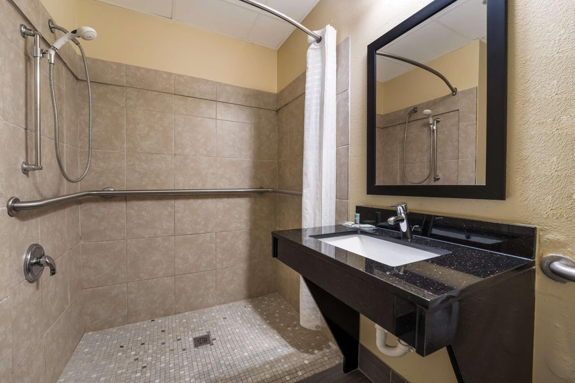 Best Western Bradbury Inn & Suites gallery photo in Perry, GA — image 4