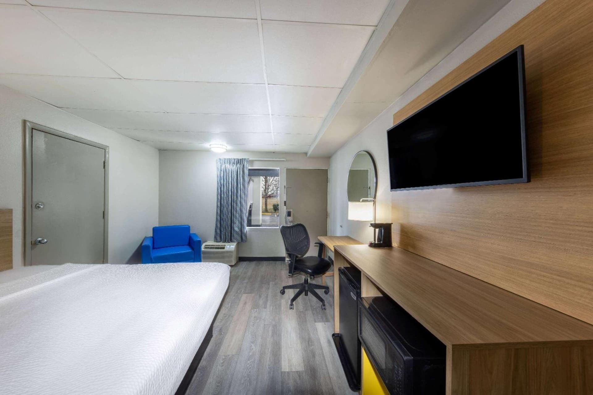 Days Inn by Wyndham Fredericksburg North gallery photo in Fredericksburg, VA — image 16
