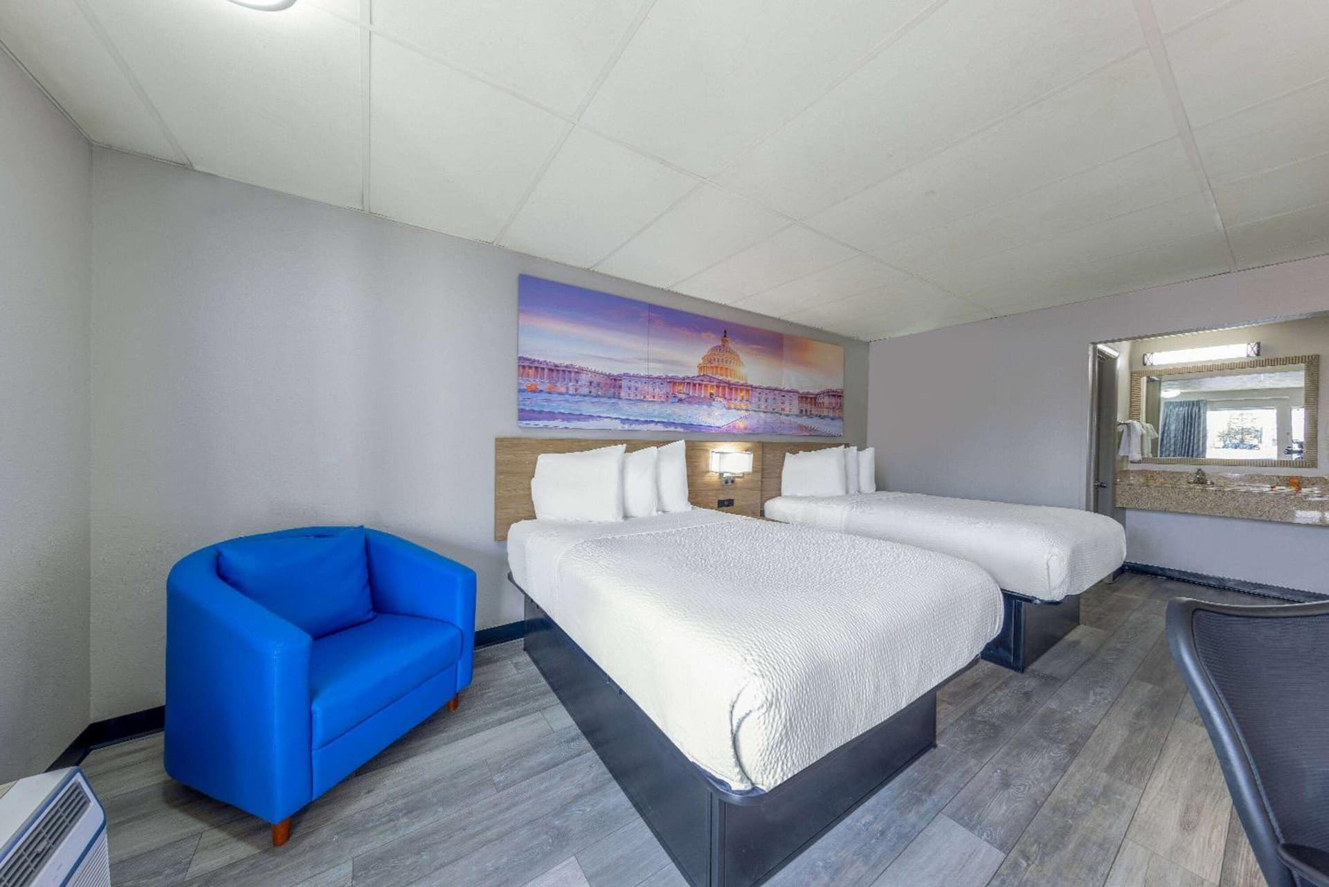 Days Inn by Wyndham Fredericksburg North gallery photo in Fredericksburg, VA — image 15