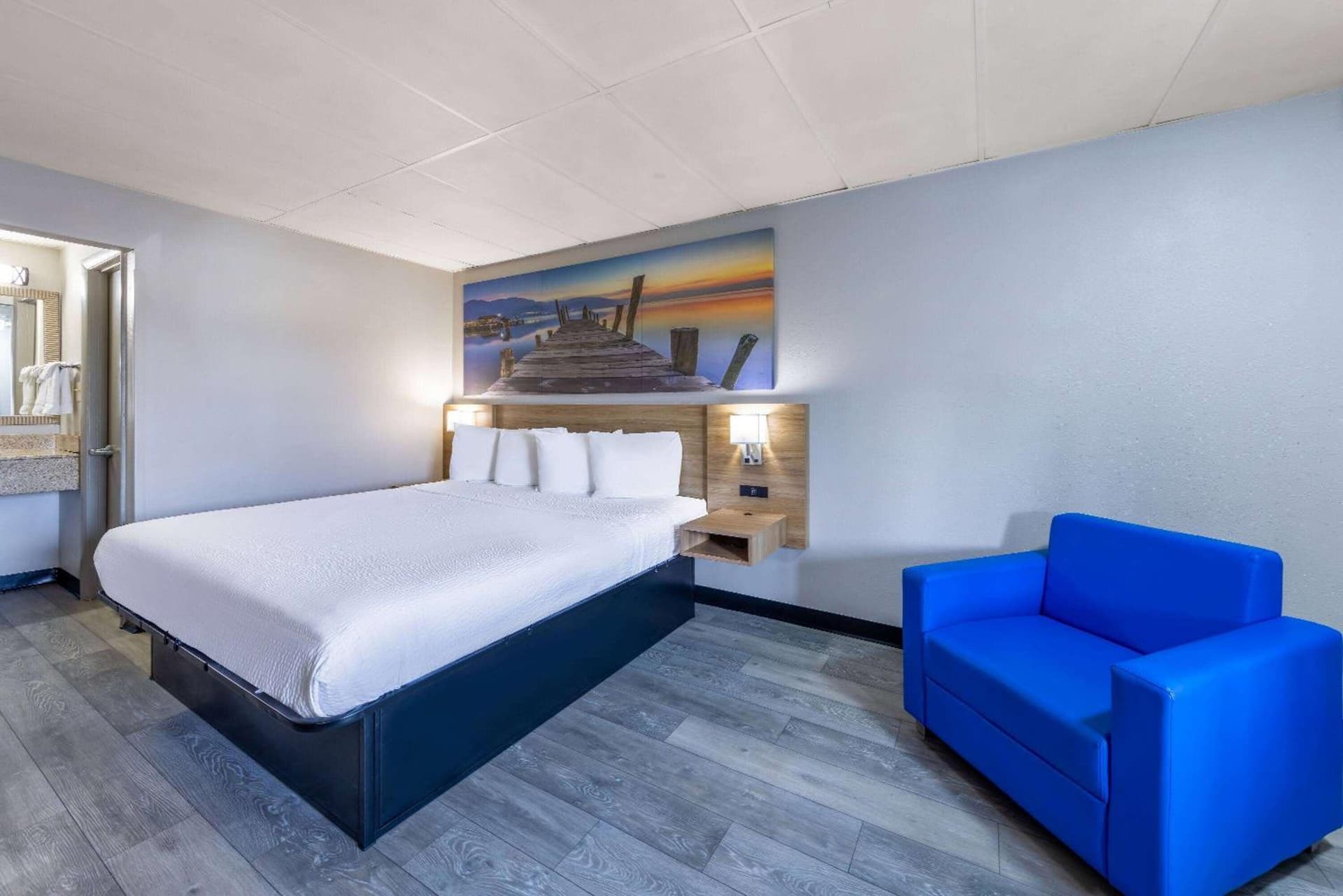Days Inn by Wyndham Fredericksburg North gallery photo in Fredericksburg, VA — image 23
