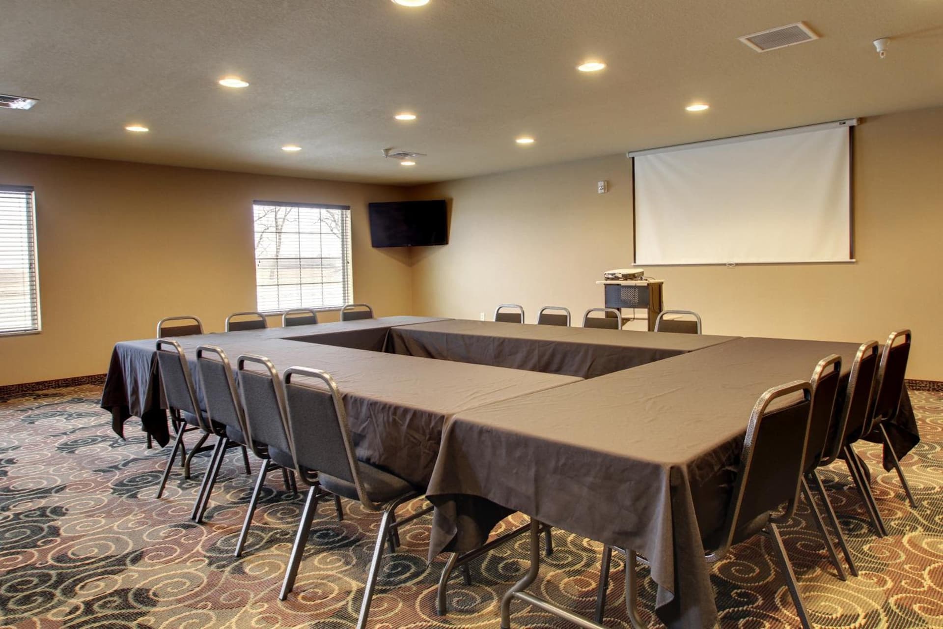 Cobblestone Hotel & Suites - Waynesboro gallery photo in Rouzerville, PA — image 32