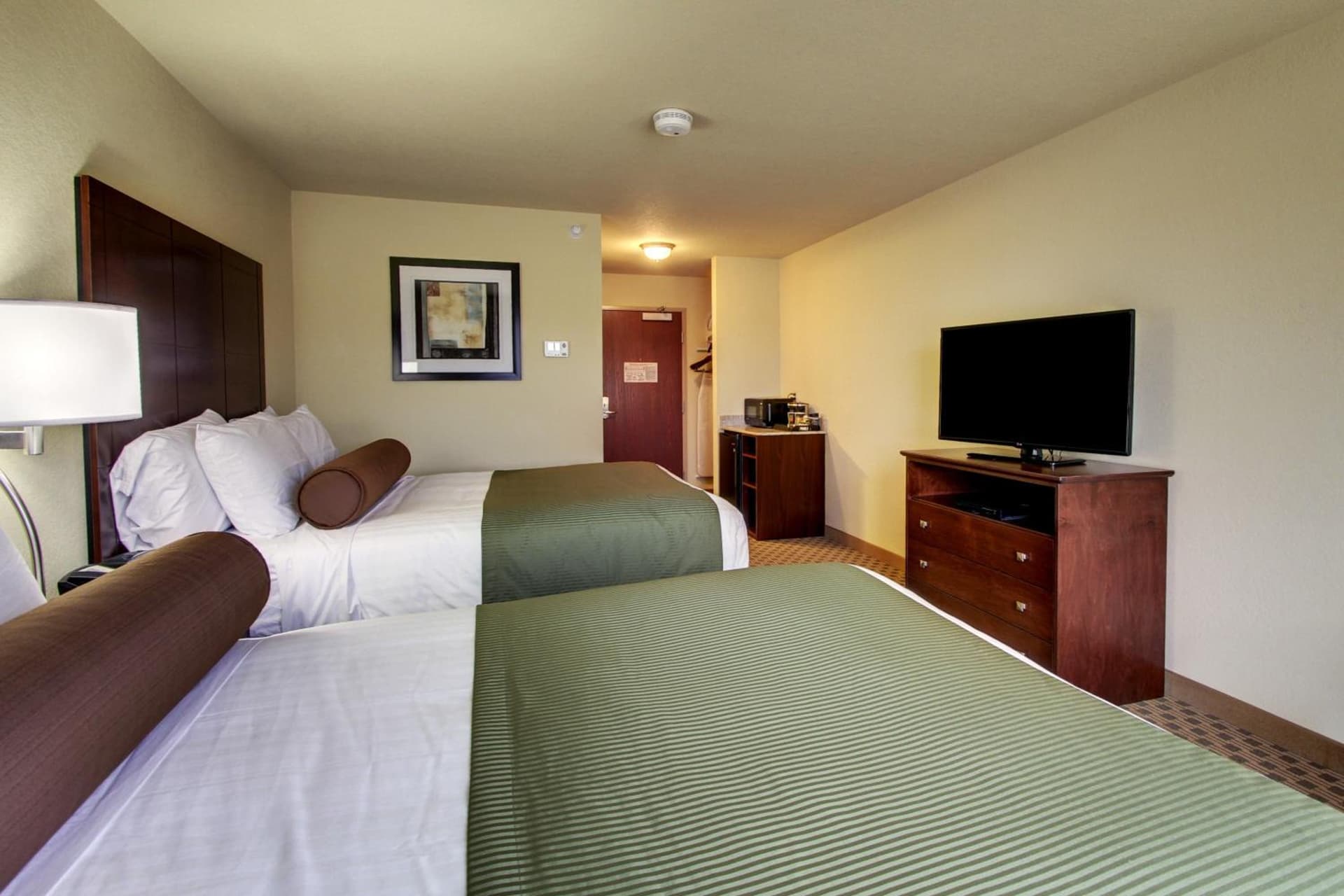 Cobblestone Hotel & Suites - Waynesboro gallery photo in Rouzerville, PA — image 26