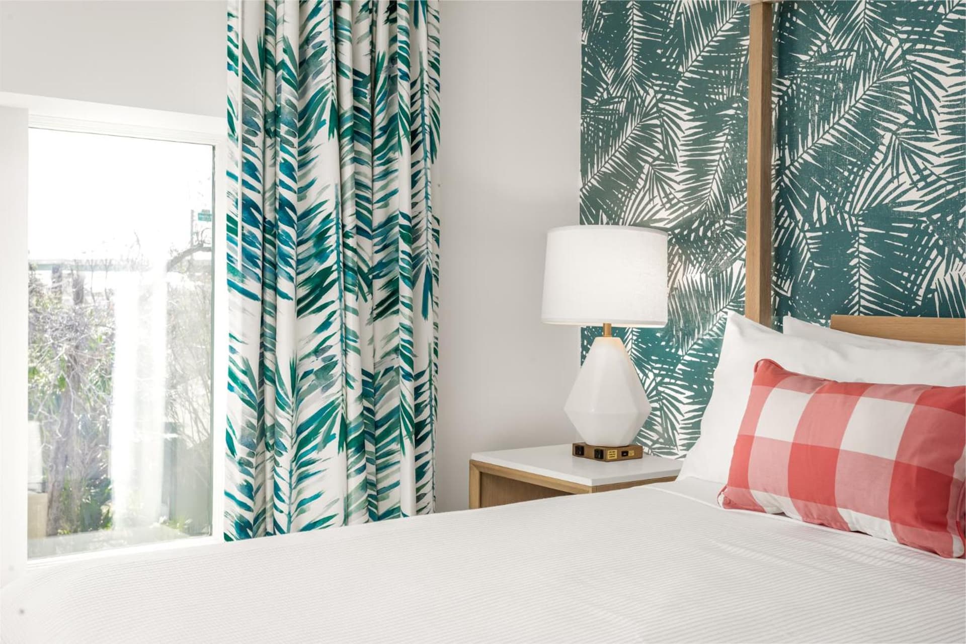 Lily Hall-A Boutique Hotel interior in Pensacola, FL — gallery photo 2