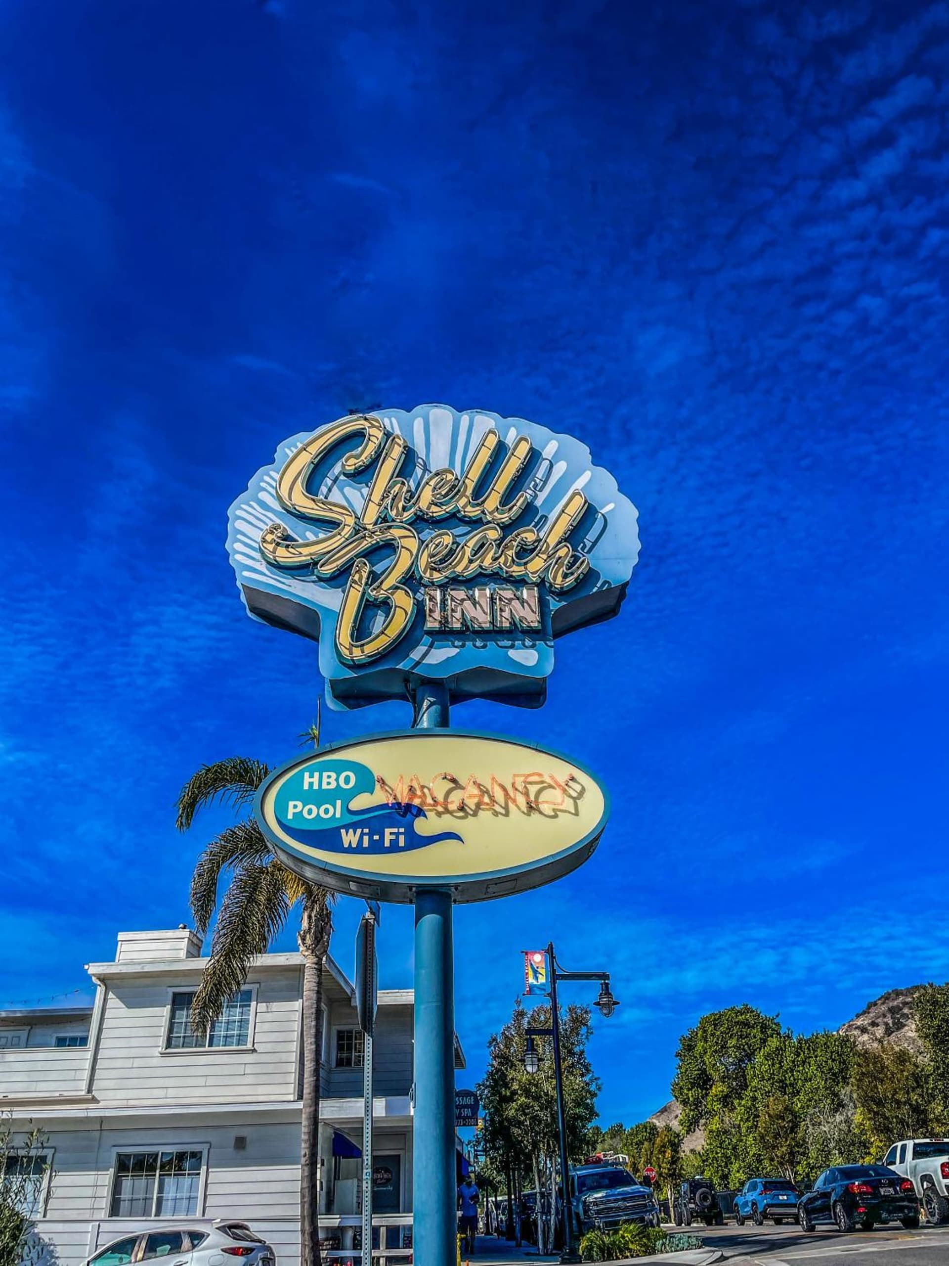 Shell Beach Inn interior in Pismo Beach, CA — gallery photo 2