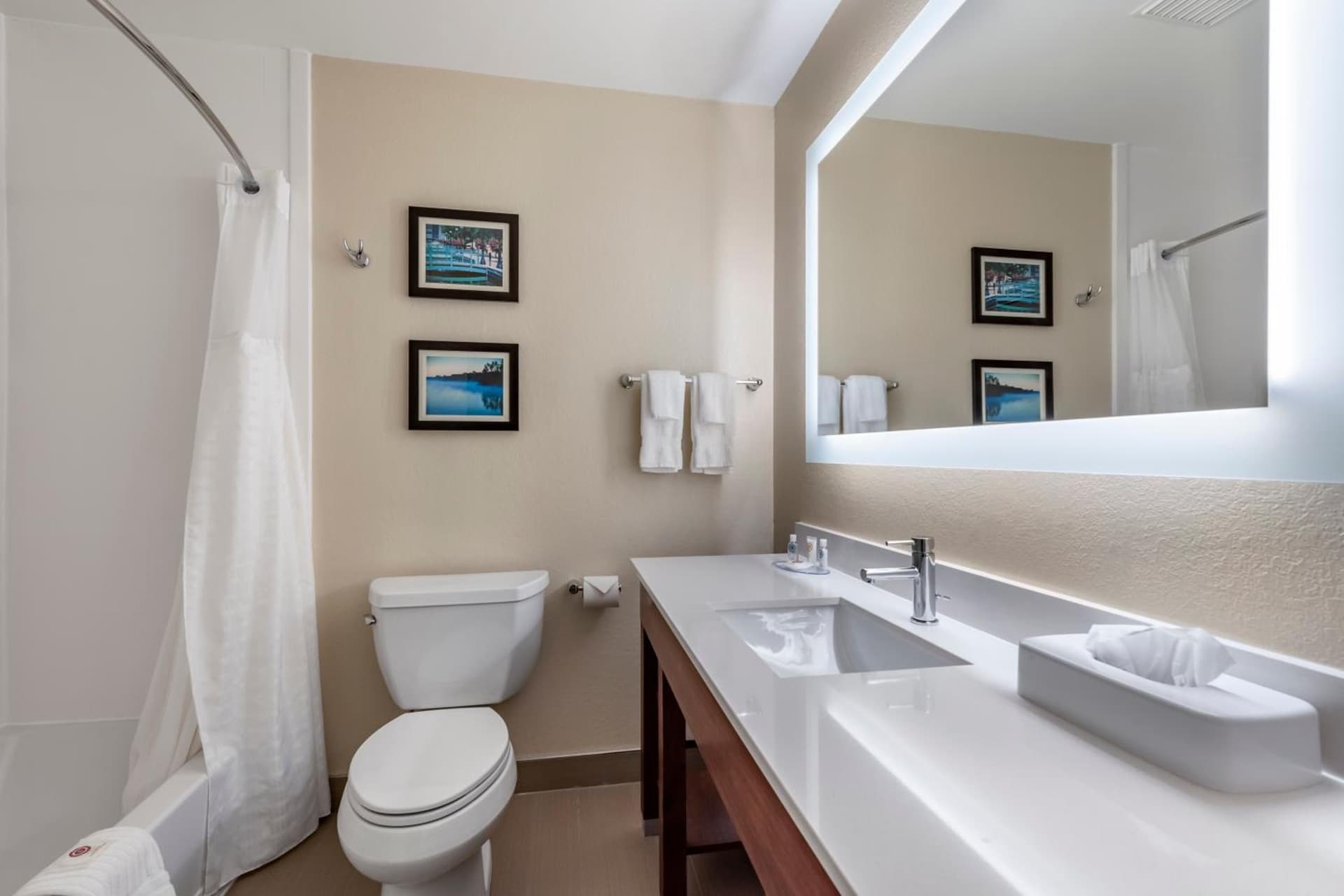 Comfort Inn & Suites Middletown - Franklin gallery photo in Middletown, OH — image 4