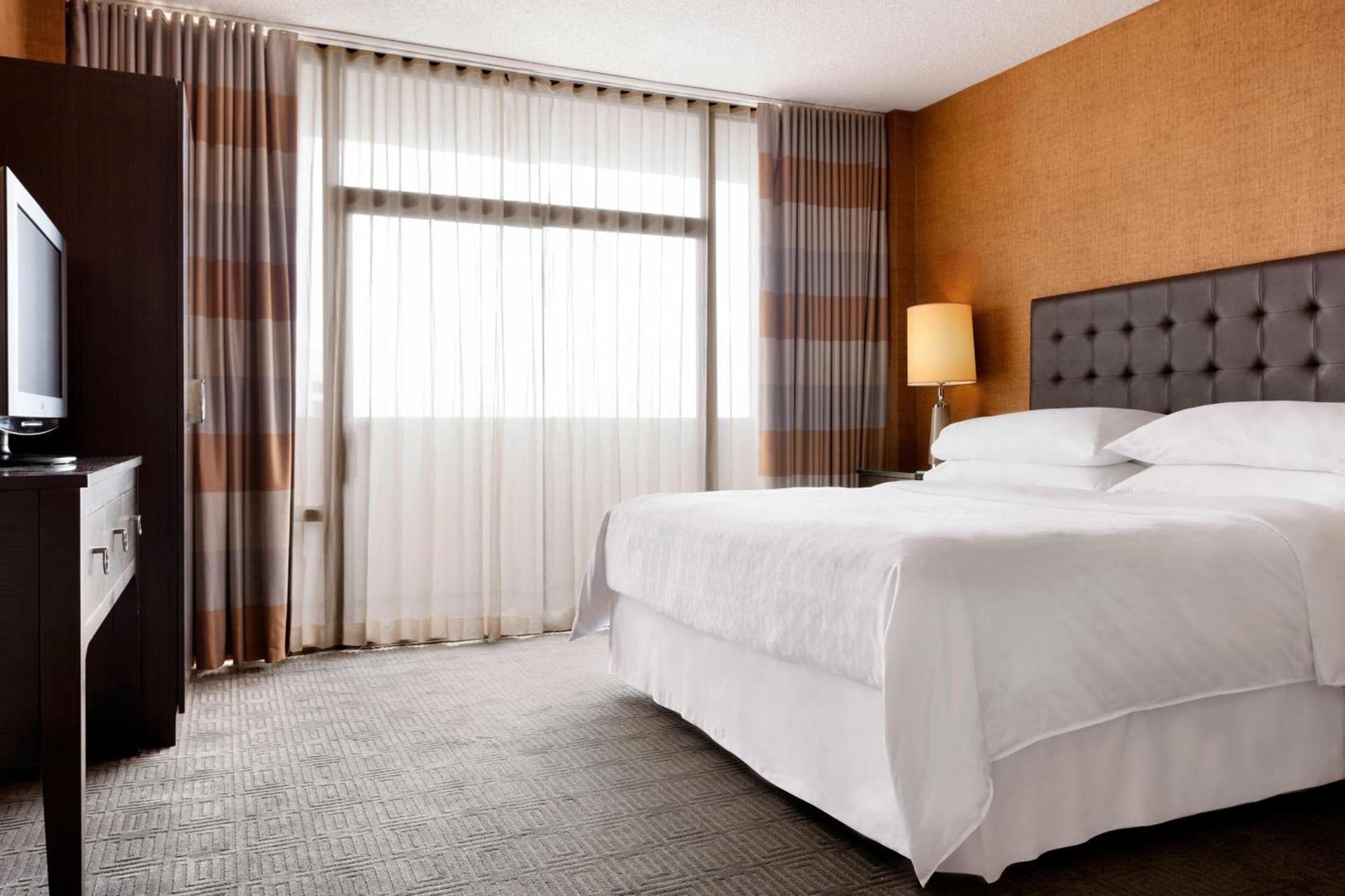 Sheraton Charlotte Hotel gallery photo in Charlotte, NC — image 25