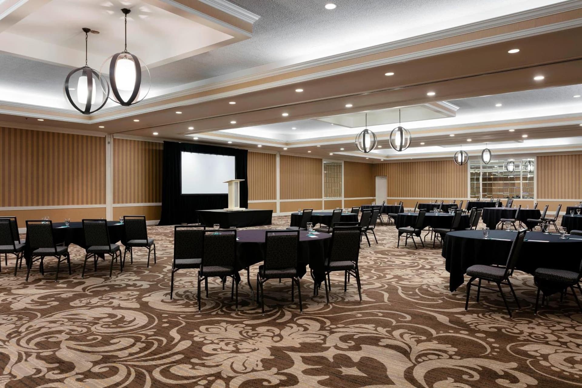 Sheraton Charlotte Hotel gallery photo in Charlotte, NC — image 30