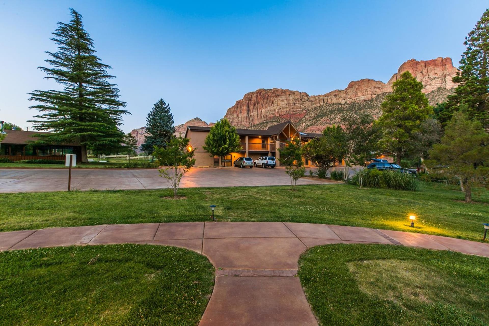 Driftwood Lodge gallery photo in Springdale, UT — image 36