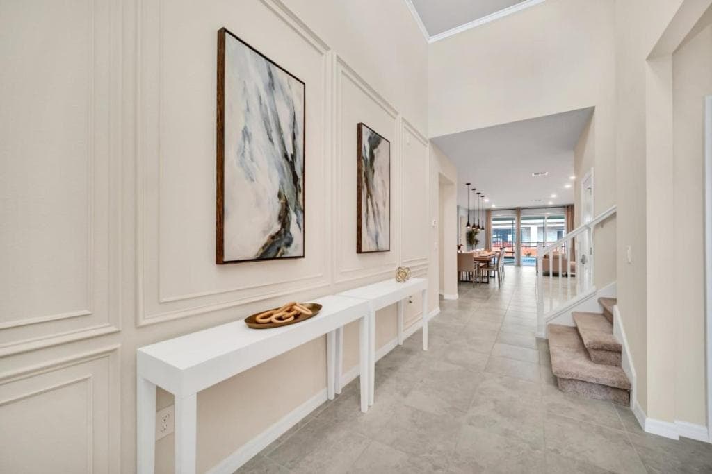 Windsor Island - 8 Bed 6 Baths VILLA interior in Kissimmee, FL — gallery photo 2