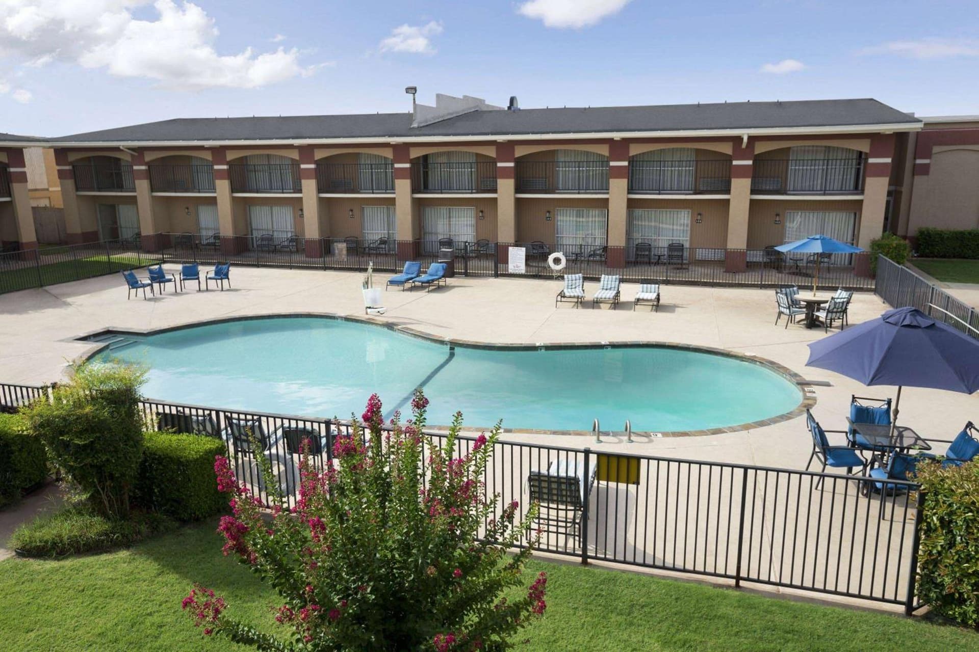 Howard Johnson by Wyndham Oklahoma City OKC Airport, Fairgrounds, I40 gallery photo in Oklahoma City, OK — image 29