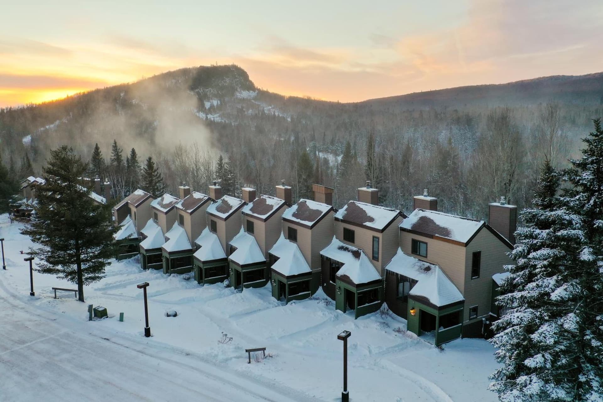 Caribou Highlands Lodge interior in Lutsen, MN — gallery photo 2