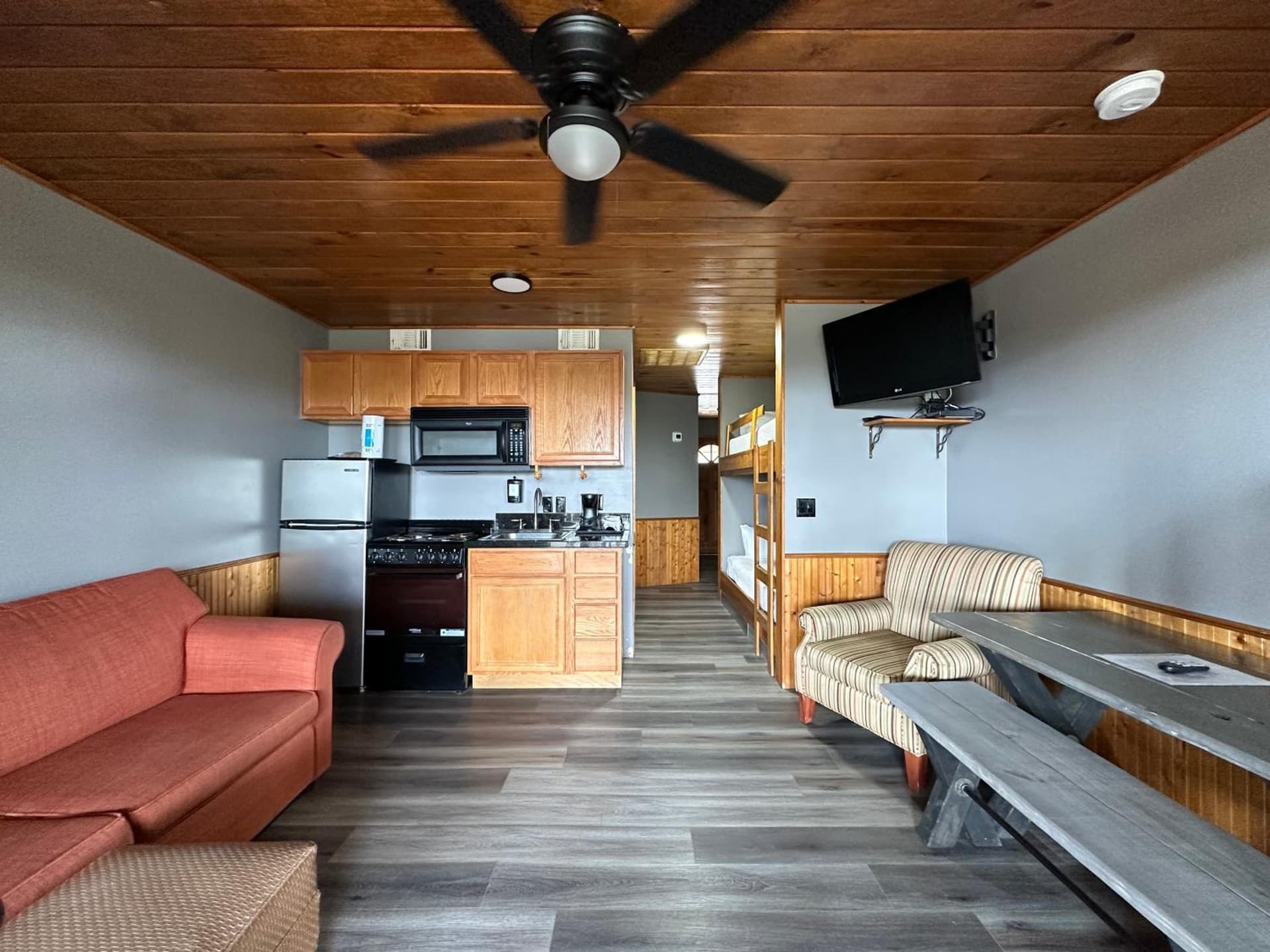 Canyon Lakeview Resort gallery photo in Canyon Lake, TX — image 93