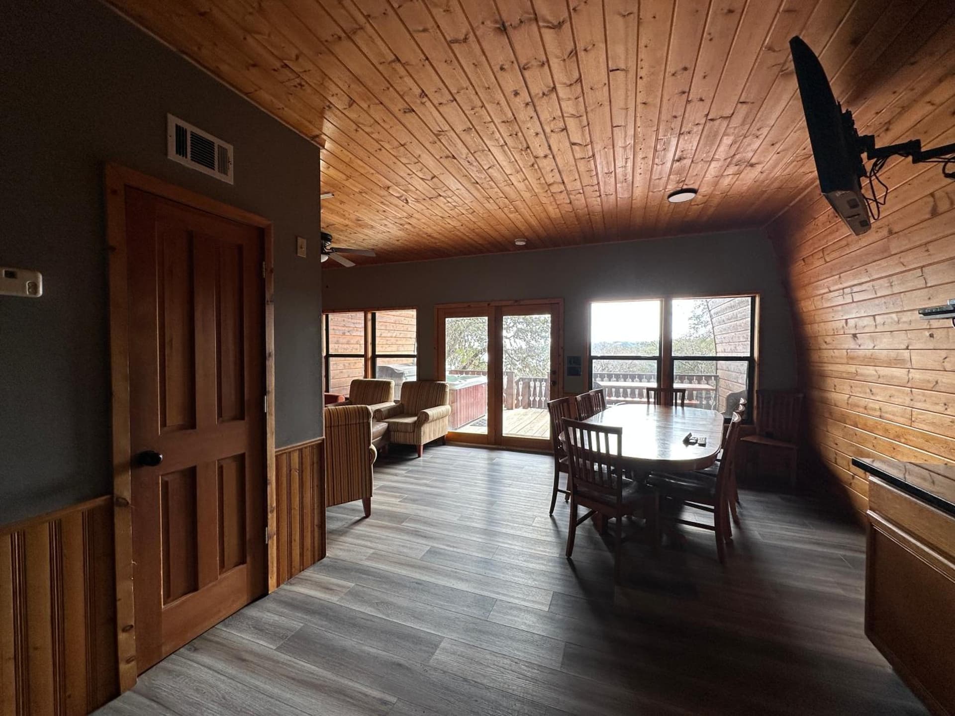 Canyon Lakeview Resort gallery photo in Canyon Lake, TX — image 40