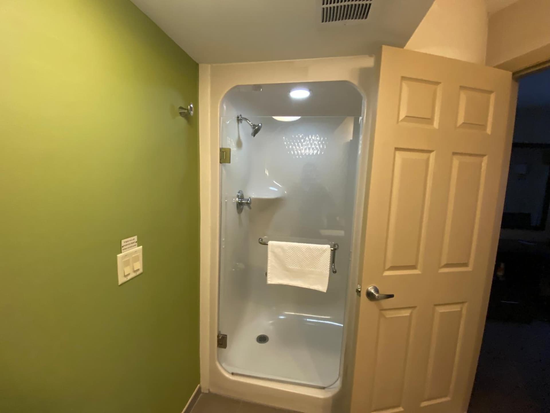 Sleep Inn & Suites Niantic North gallery photo in Niantic, CT — image 19