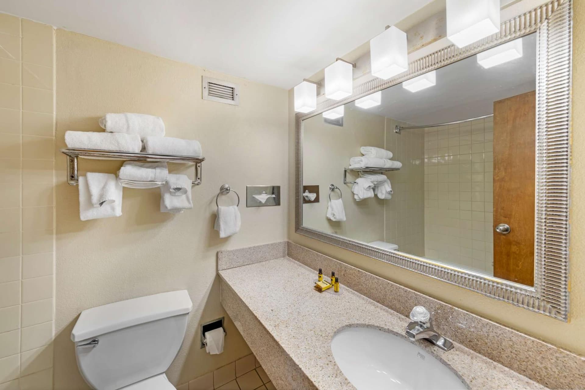 Best Western Plus Madison-Huntsville Hotel interior in Madison, AL — gallery photo 2
