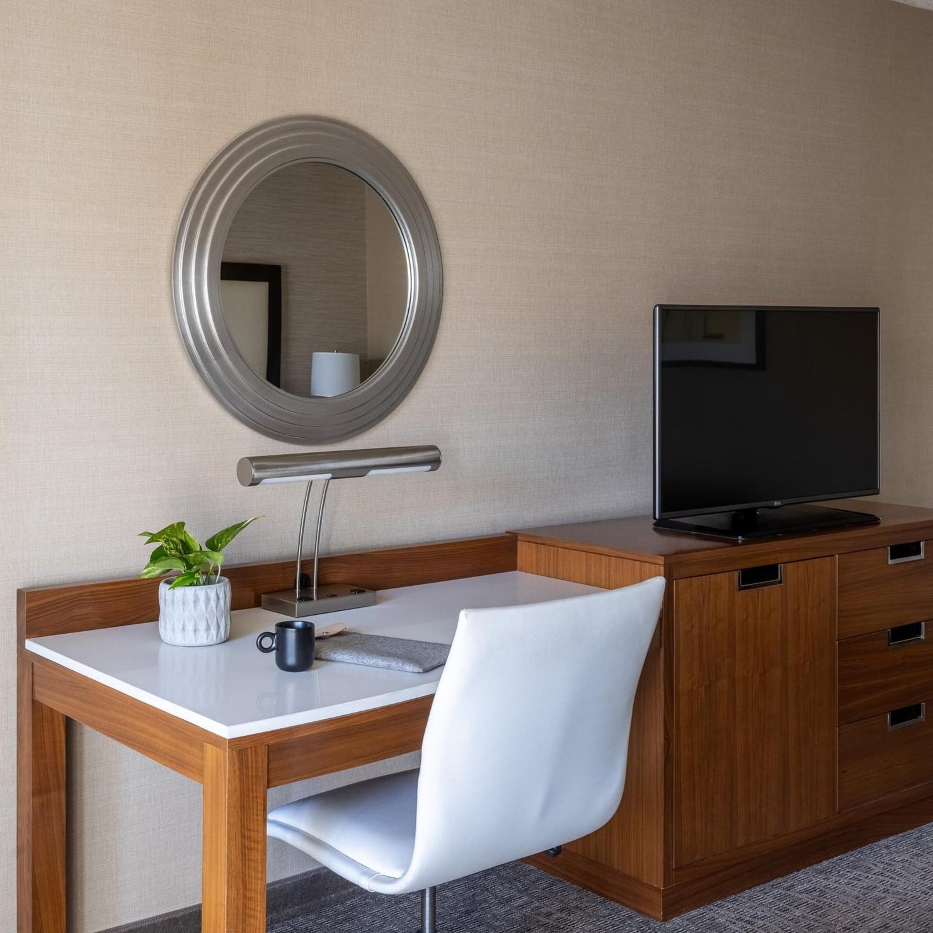 Crowne Plaza Phoenix - Chandler Golf Resort by IHG gallery photo in Chandler, AZ — image 81