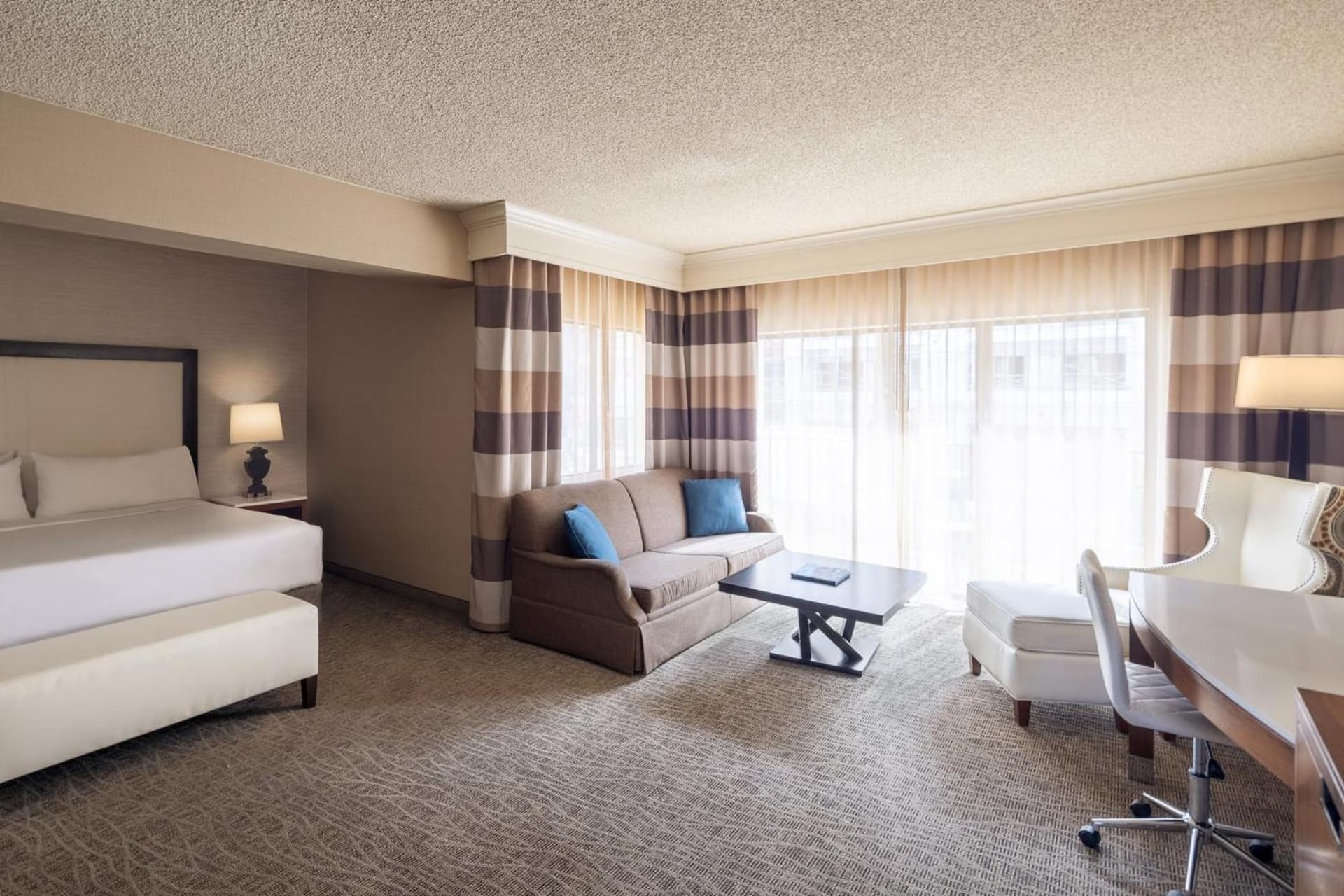 Crowne Plaza Phoenix - Chandler Golf Resort by IHG gallery photo in Chandler, AZ — image 62