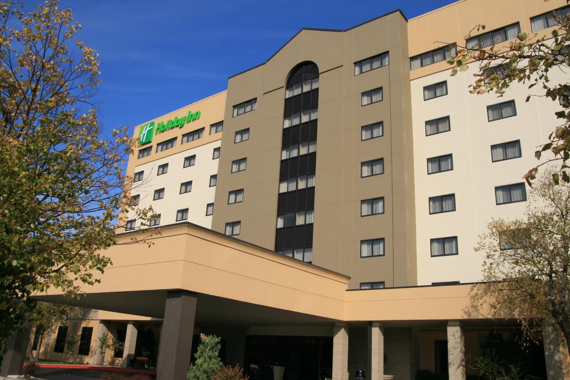 Holiday Inn Springdale-Fayetteville Area by IHG featured exterior or lobby in Springdale, AR — similar hotel
