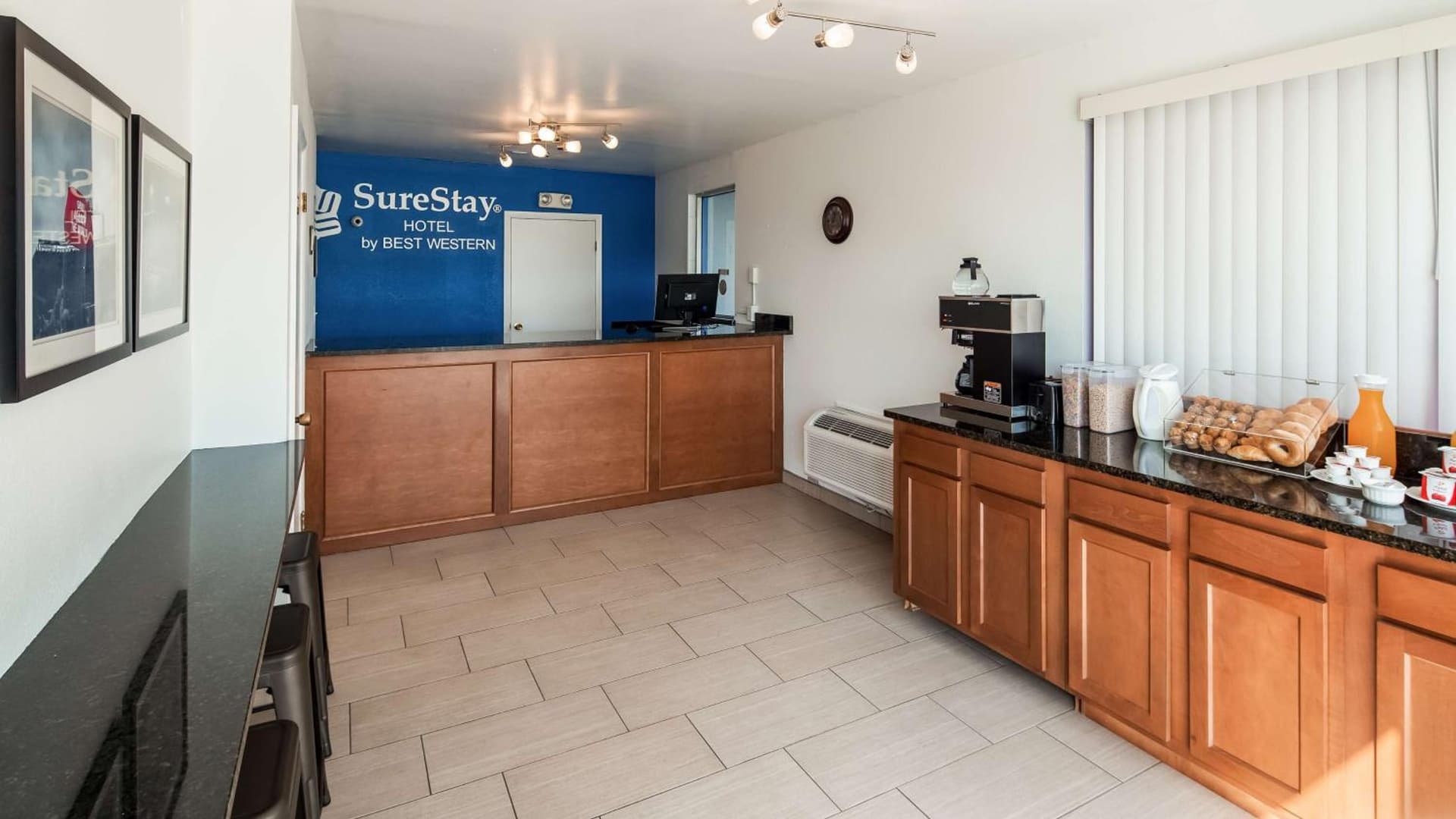 SureStay Hotel by Best Western Findlay interior in Findlay, OH — gallery photo 2