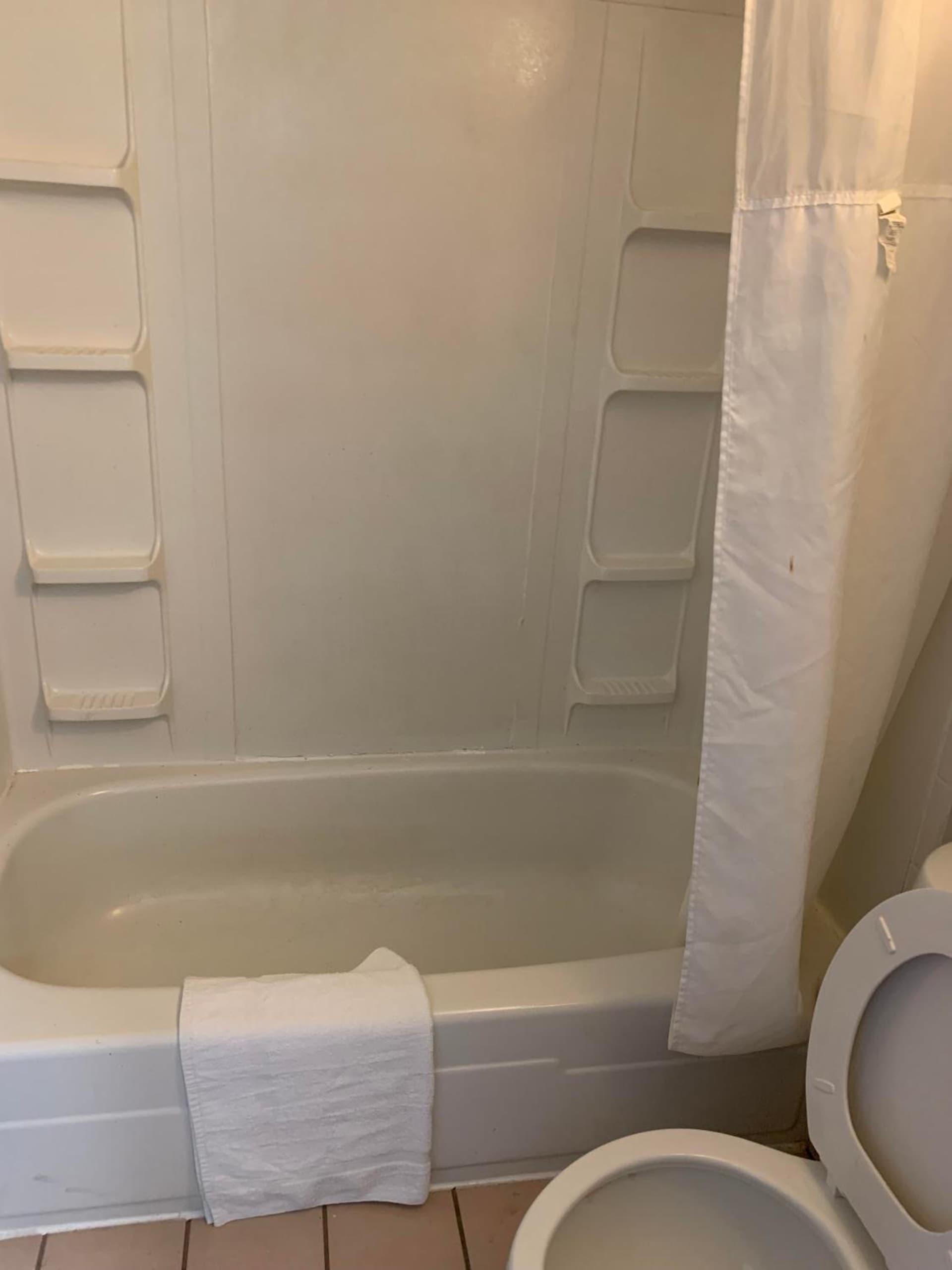 Days Inn by Wyndham Louisville Airport Fair and Expo Center gallery photo in Louisville, KY — image 34