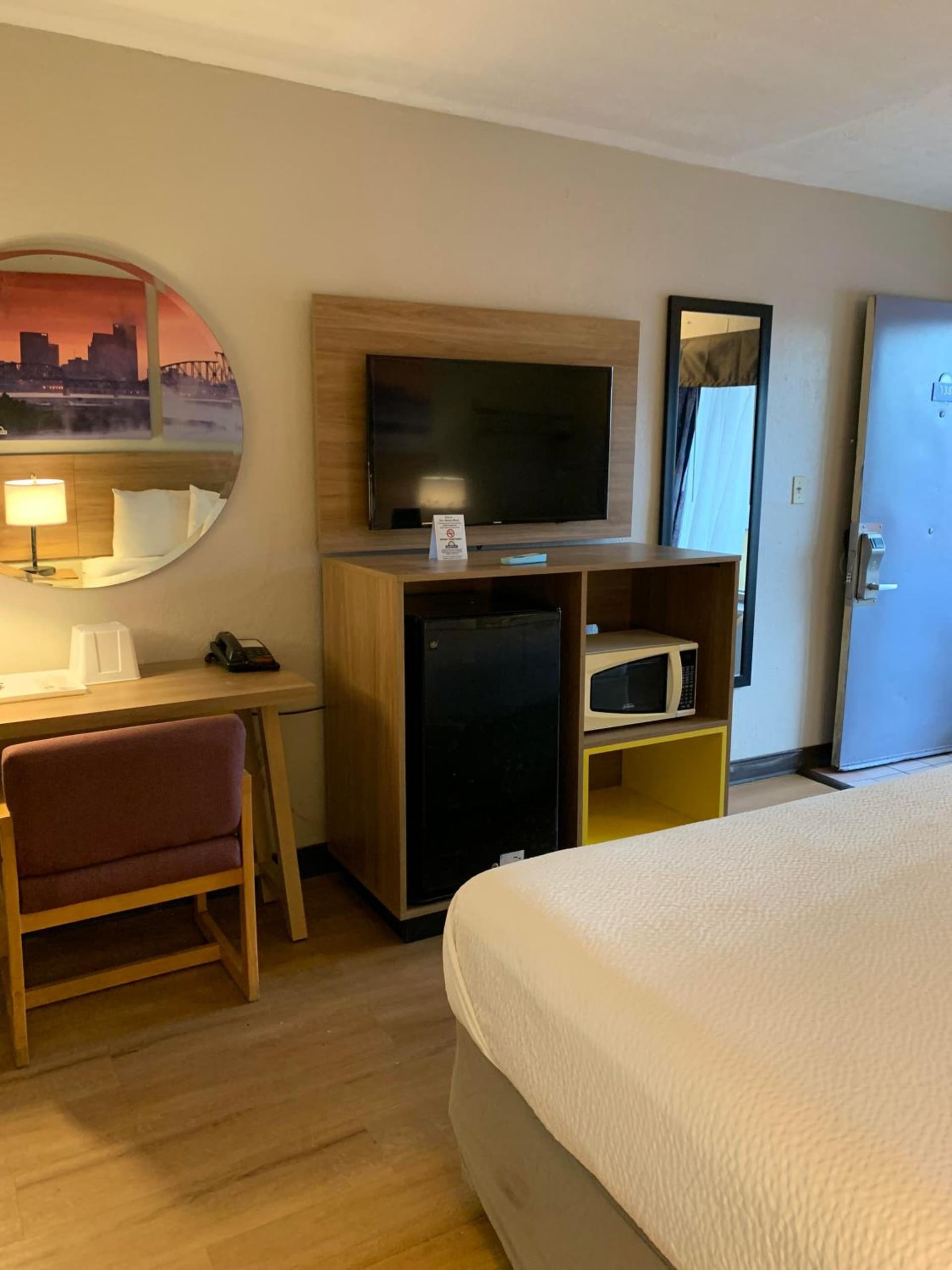 Days Inn by Wyndham Louisville Airport Fair and Expo Center gallery photo in Louisville, KY — image 32
