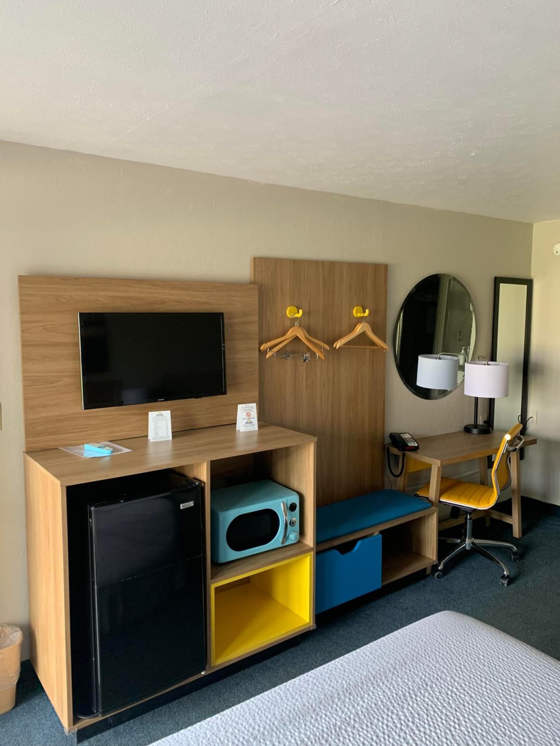 Days Inn by Wyndham Louisville Airport Fair and Expo Center gallery photo in Louisville, KY — image 47