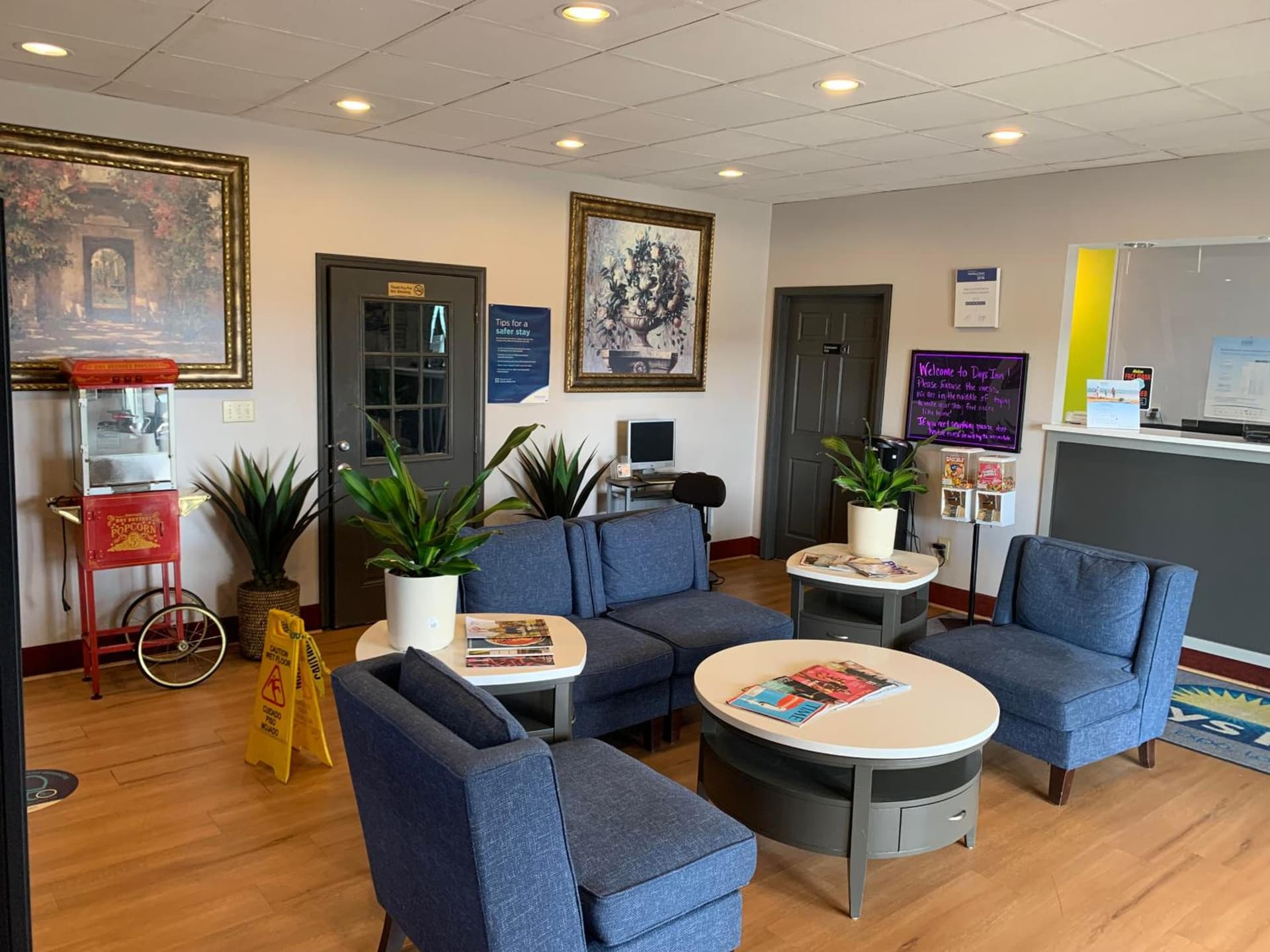 Days Inn by Wyndham Louisville Airport Fair and Expo Center gallery photo in Louisville, KY — image 36
