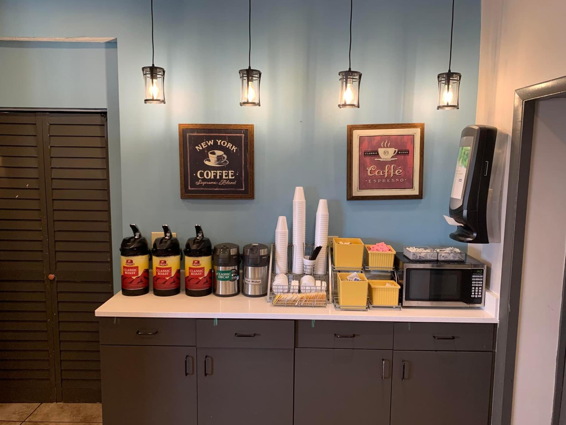 Days Inn by Wyndham Louisville Airport Fair and Expo Center gallery photo in Louisville, KY — image 39