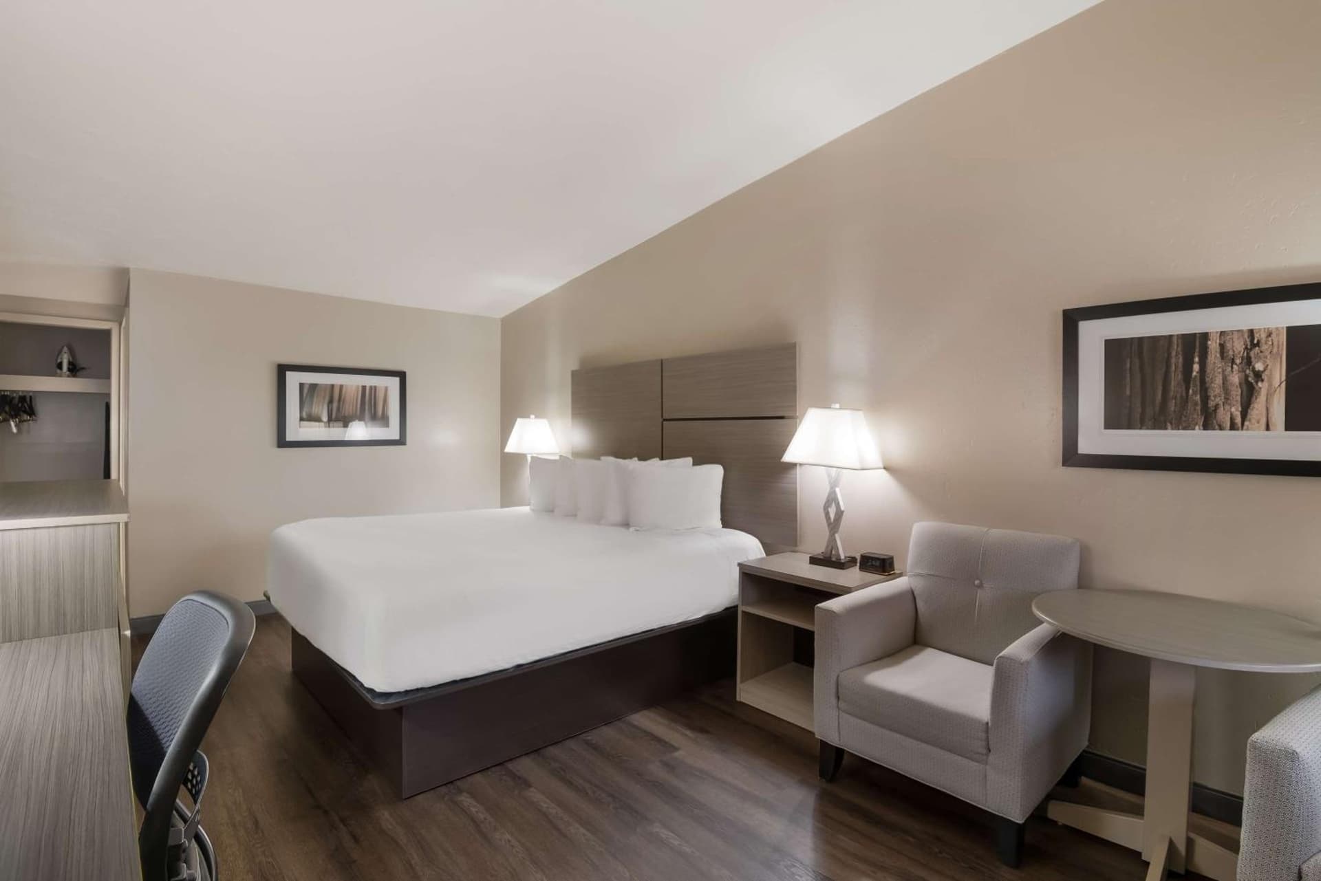 Best Western New Oregon Motel gallery photo in Eugene, OR — image 46